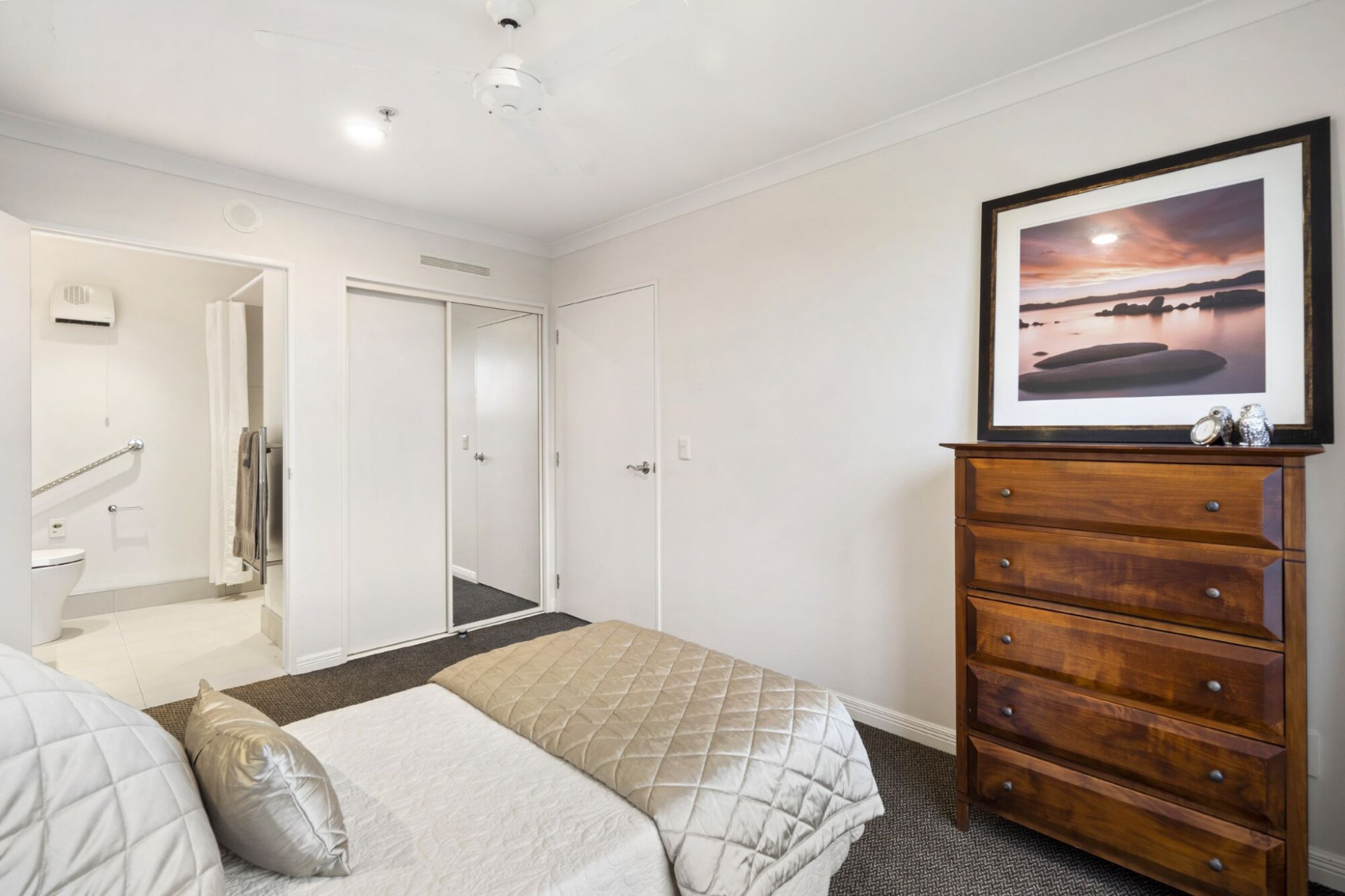 property carousel image 3