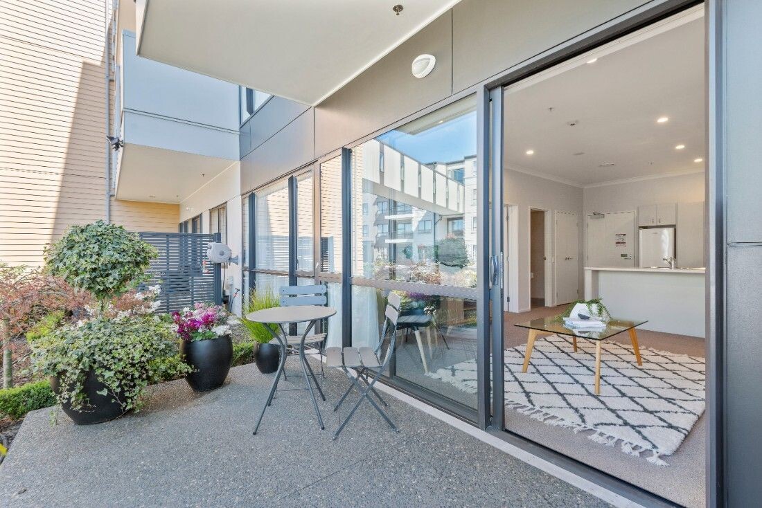 property carousel image 10