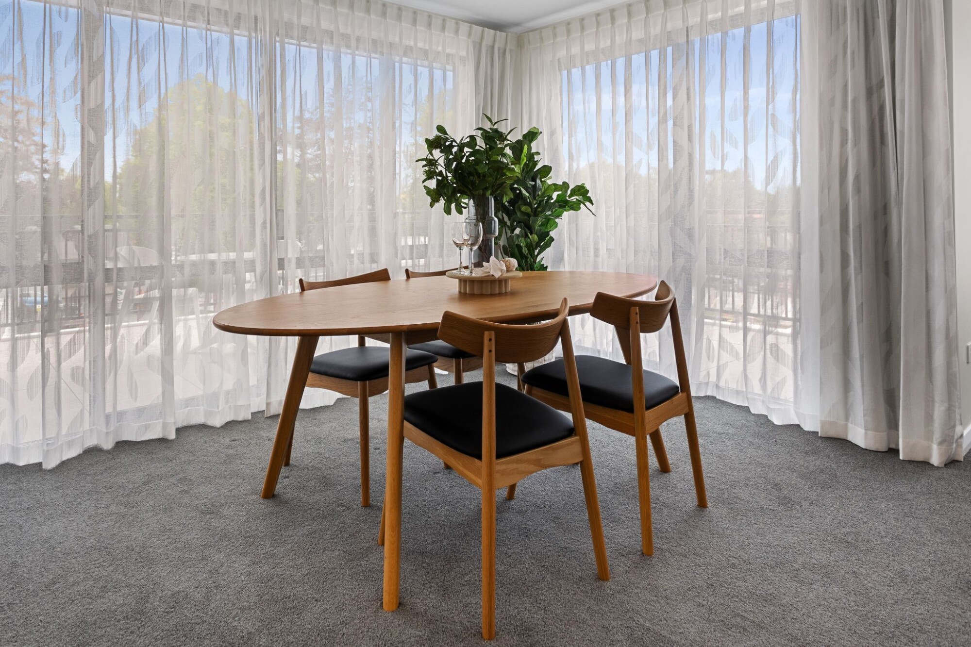 property carousel image 3