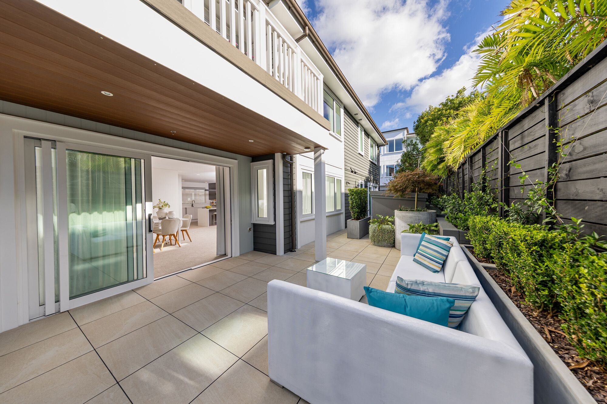 property carousel image 20