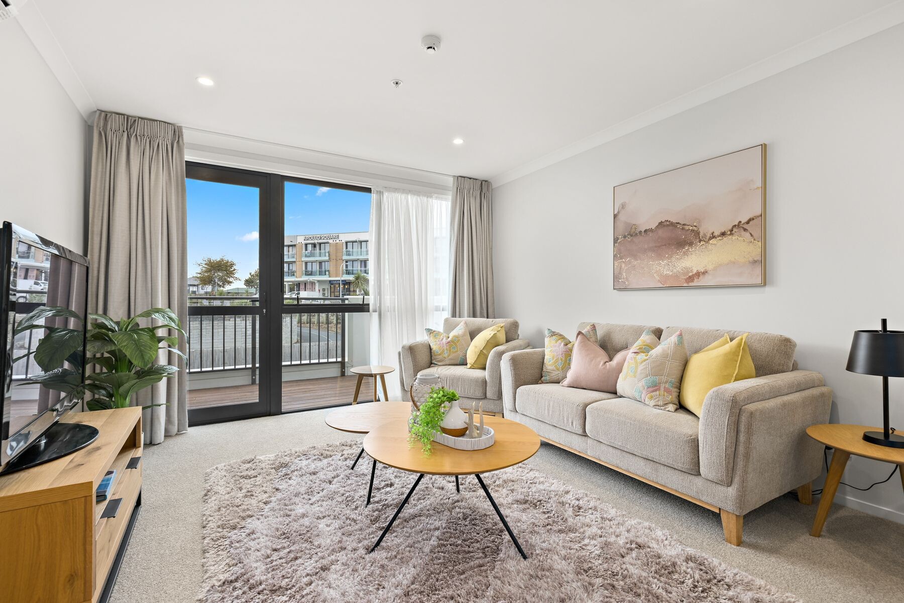 property carousel image 1