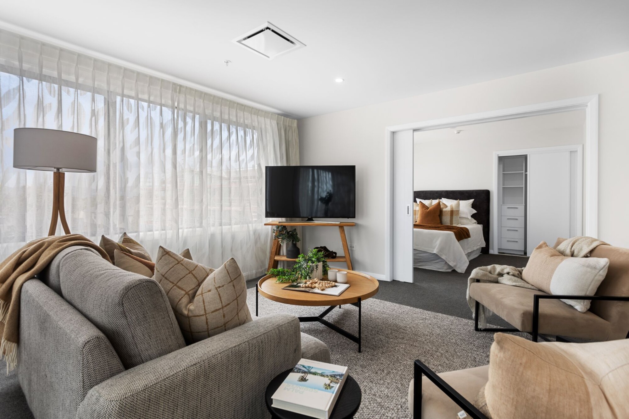 property carousel image 4