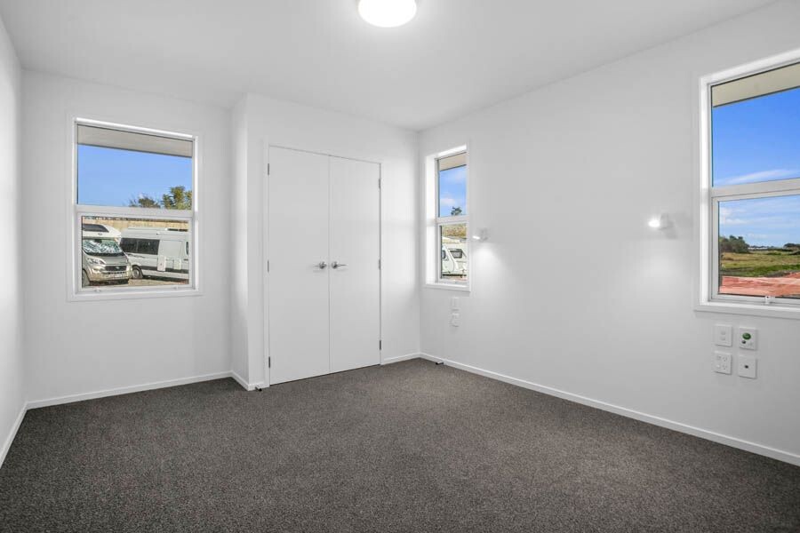 property carousel image 9