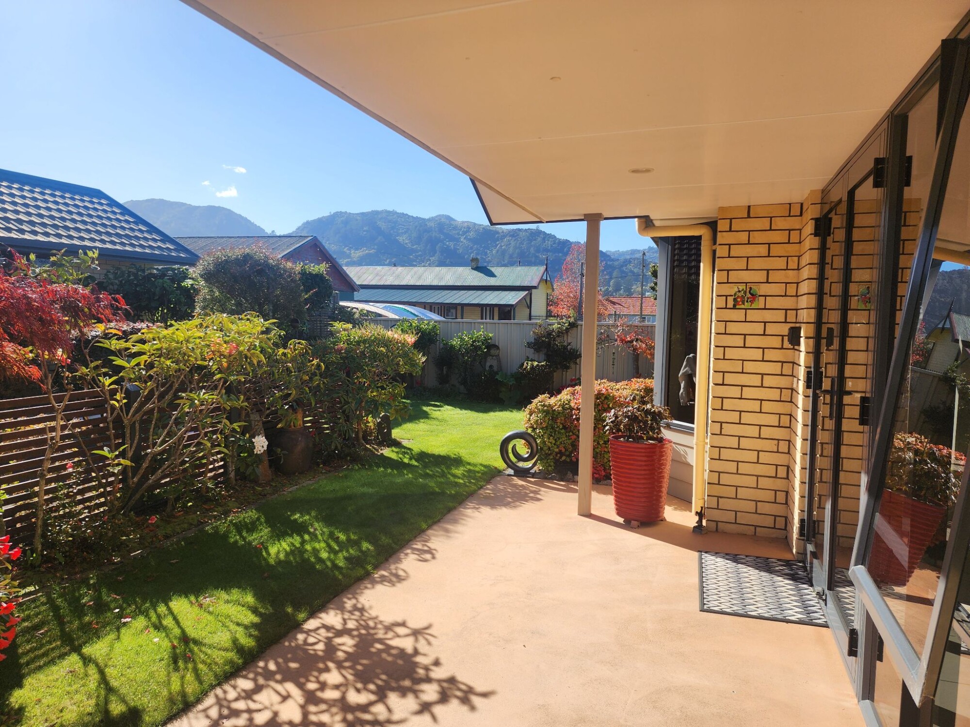 property carousel image 14