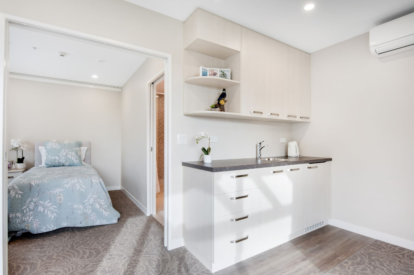 property carousel image 5