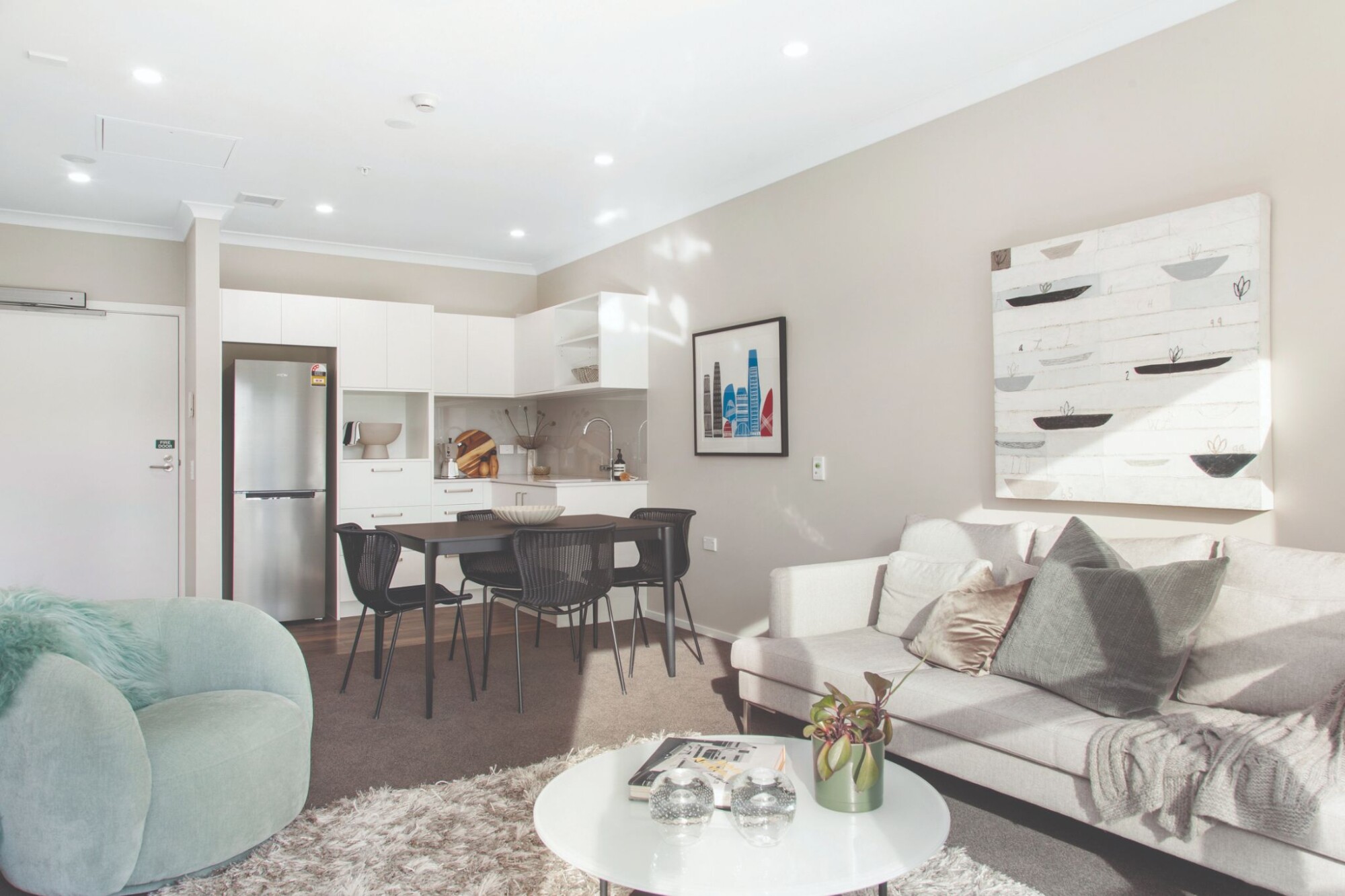 property carousel image 1