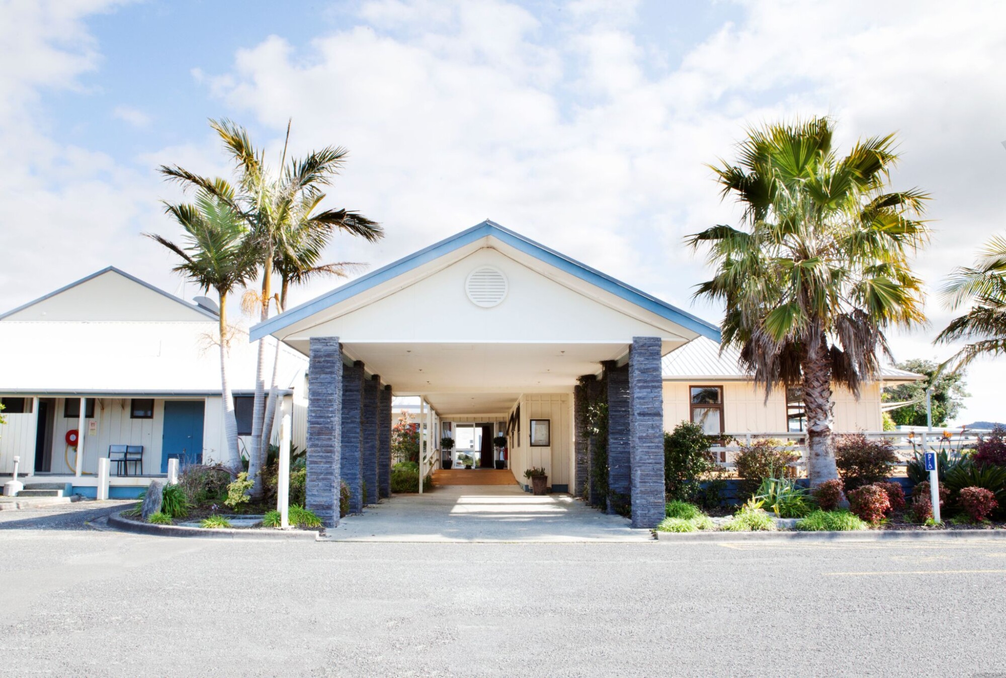 property carousel image 1