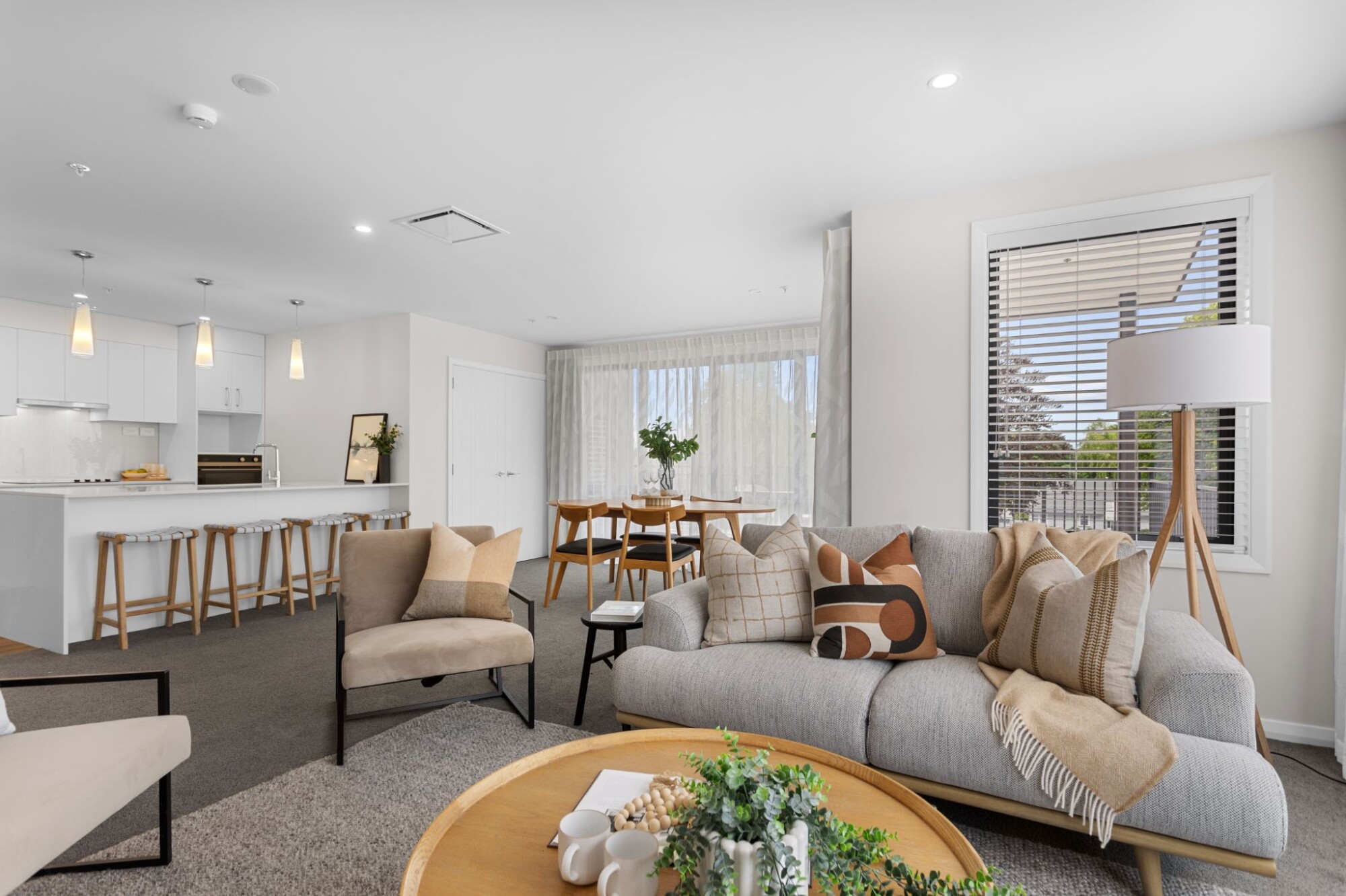 property carousel image 1