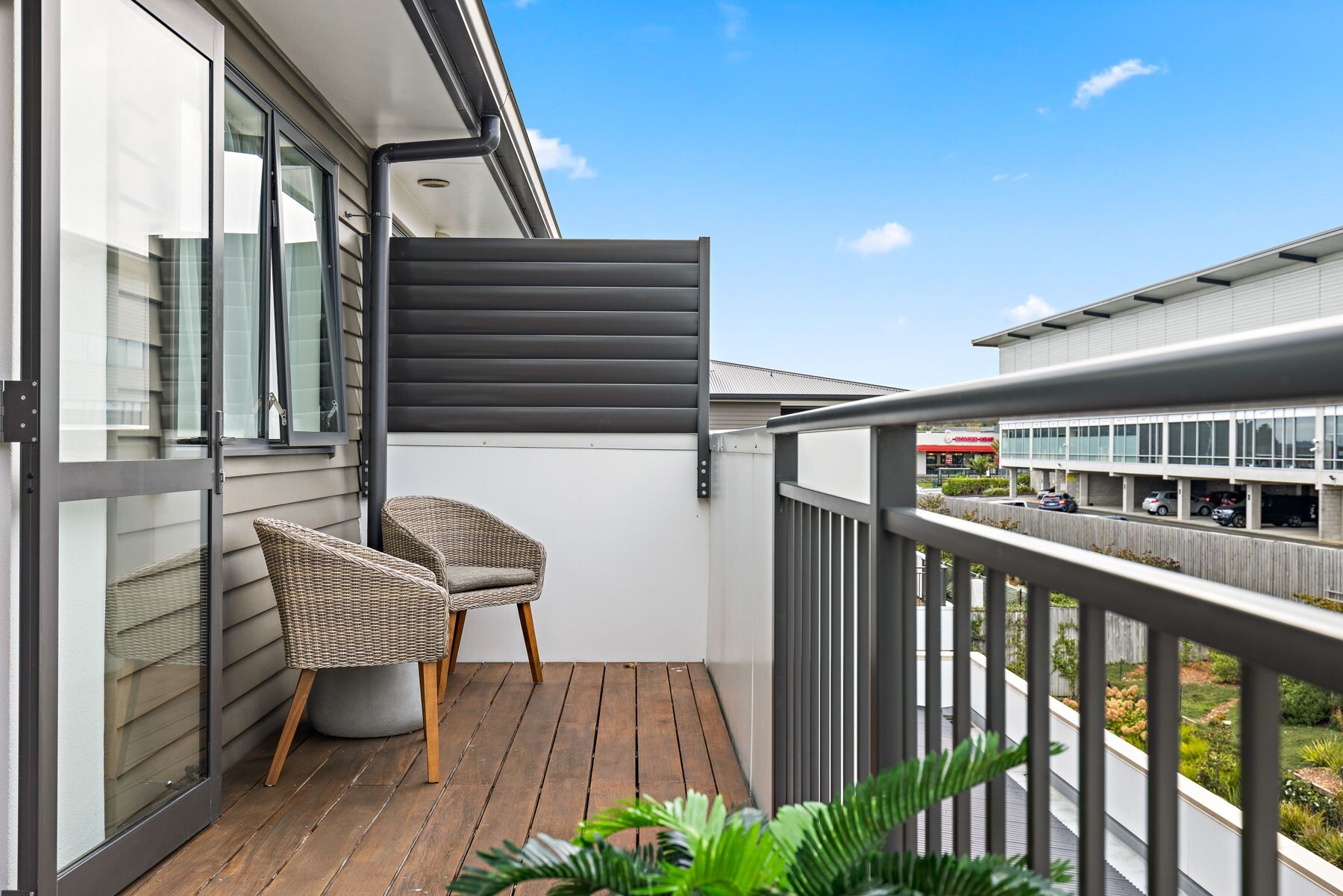 property carousel image 9