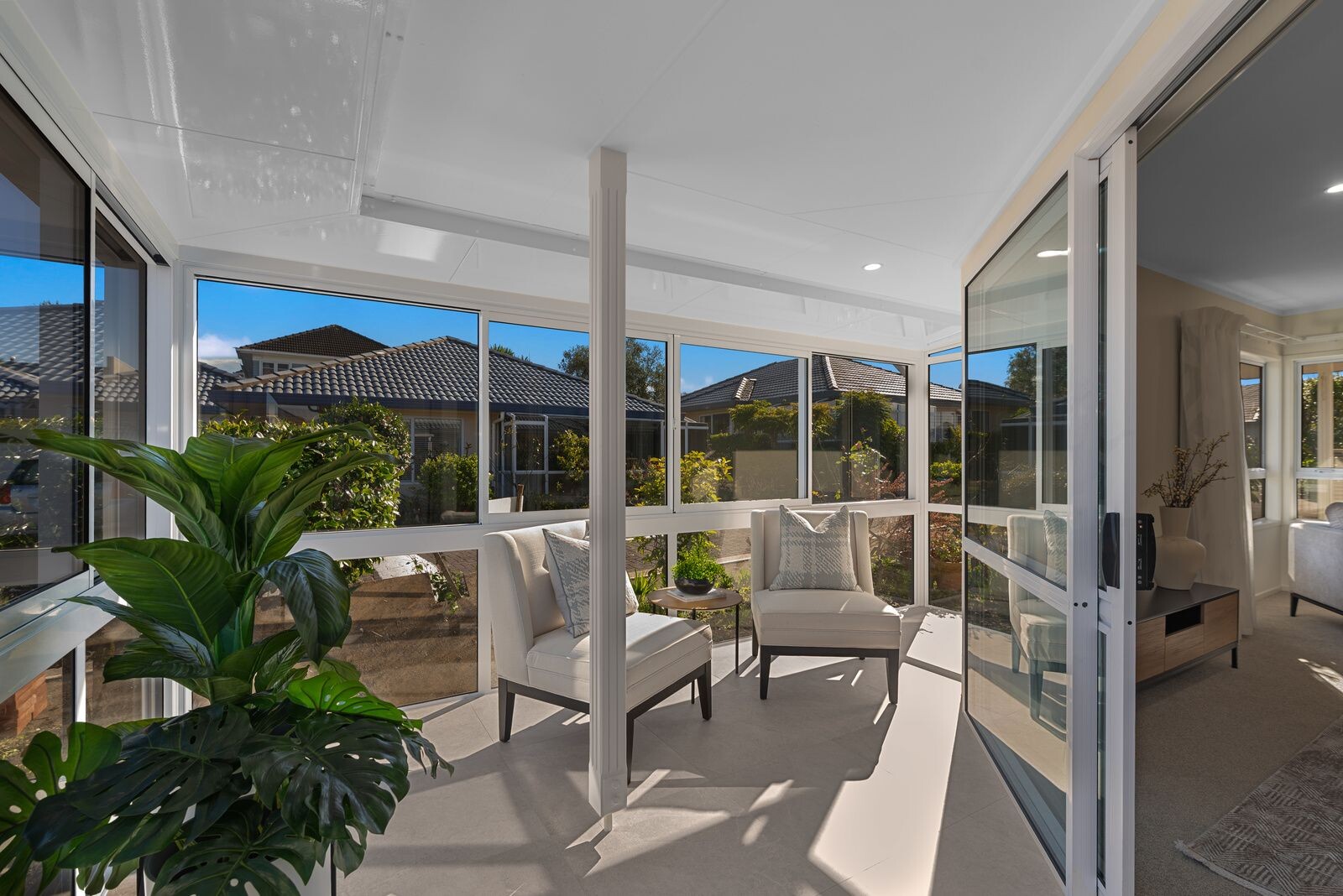 property carousel image 9