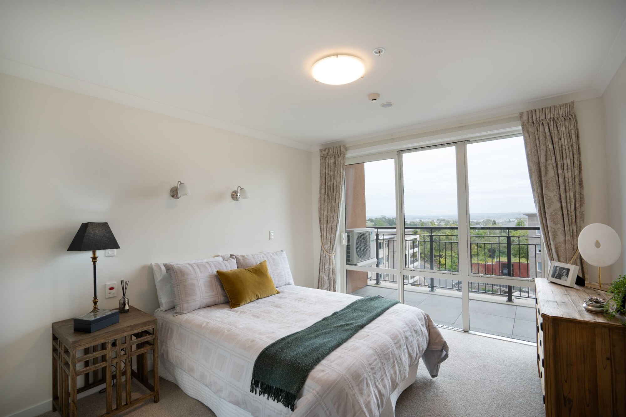 property carousel image 4