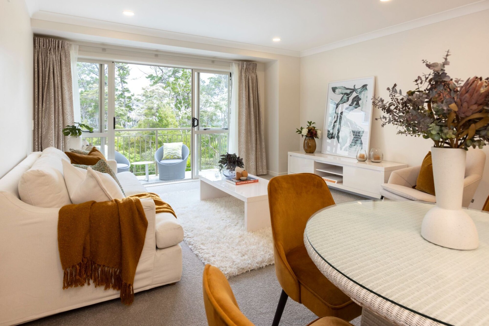 property carousel image 2