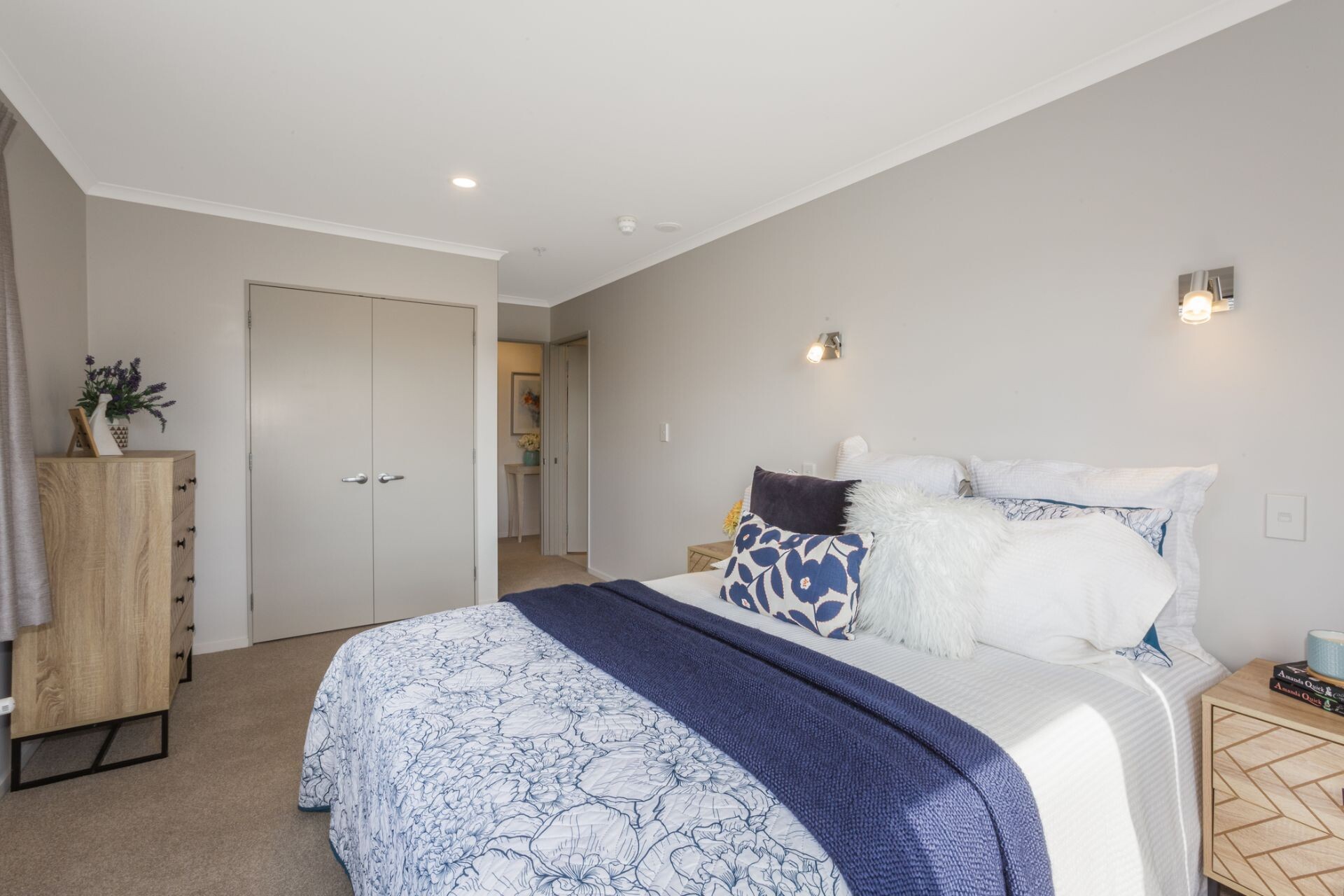 property carousel image 6