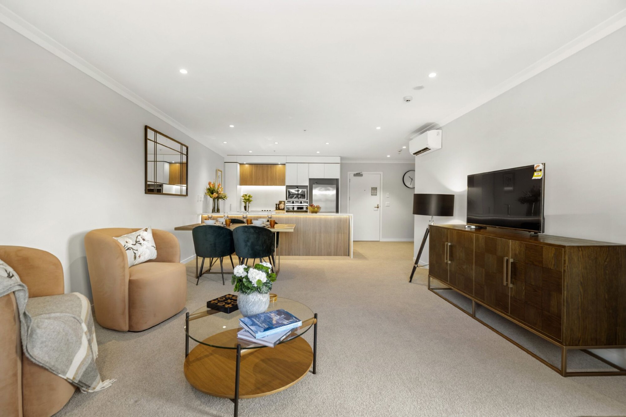 property carousel image 1