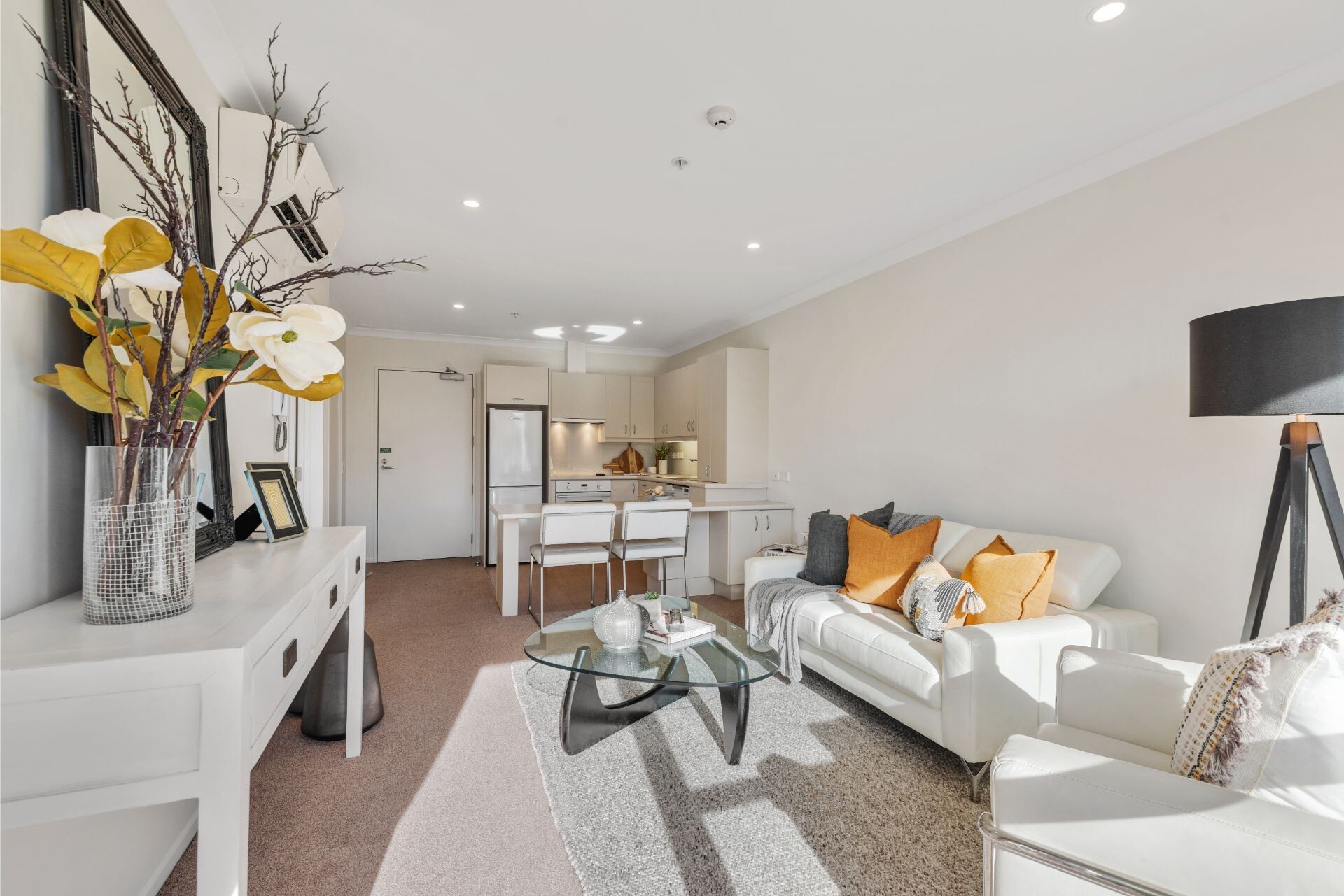 property carousel image 2