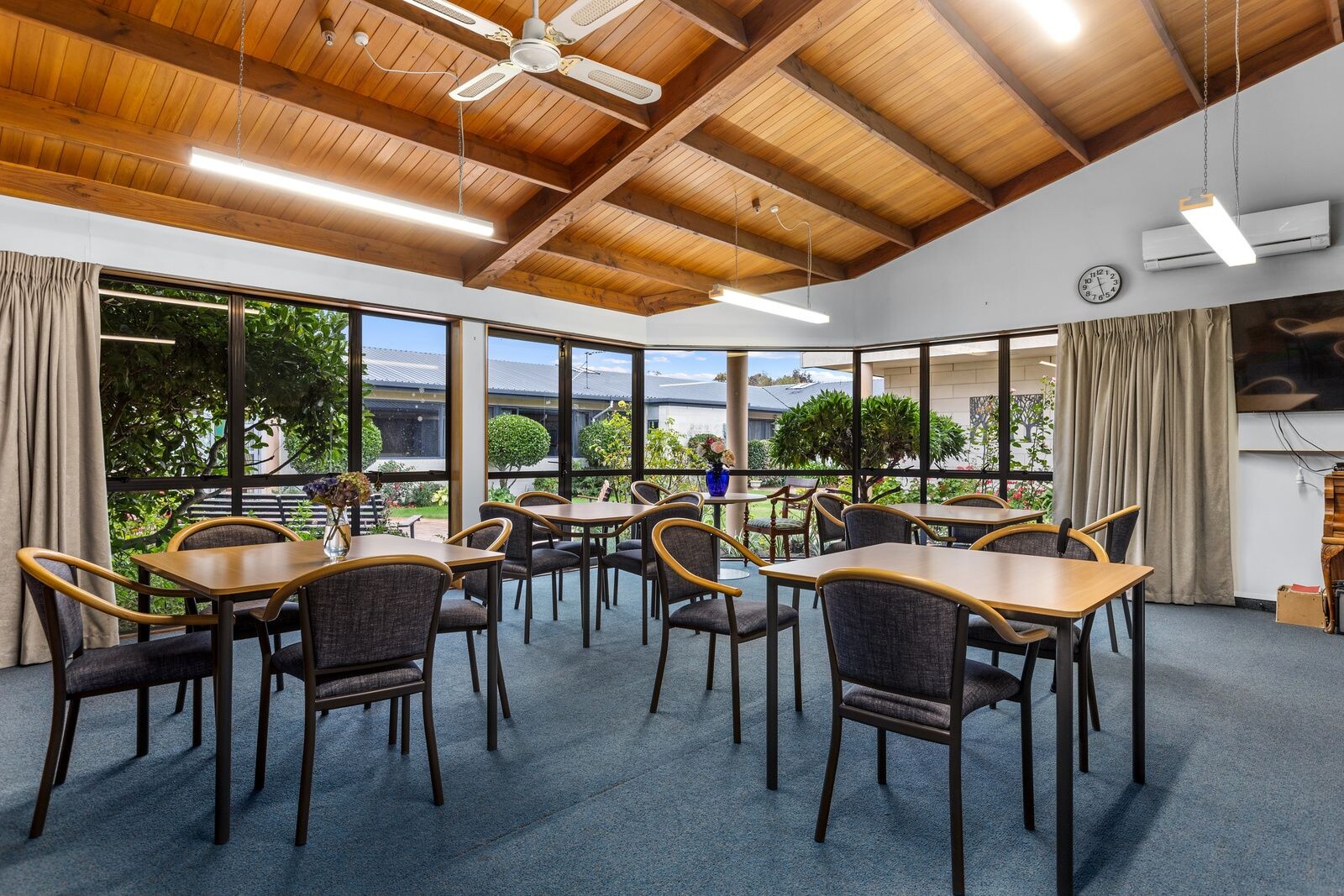 property carousel image 7