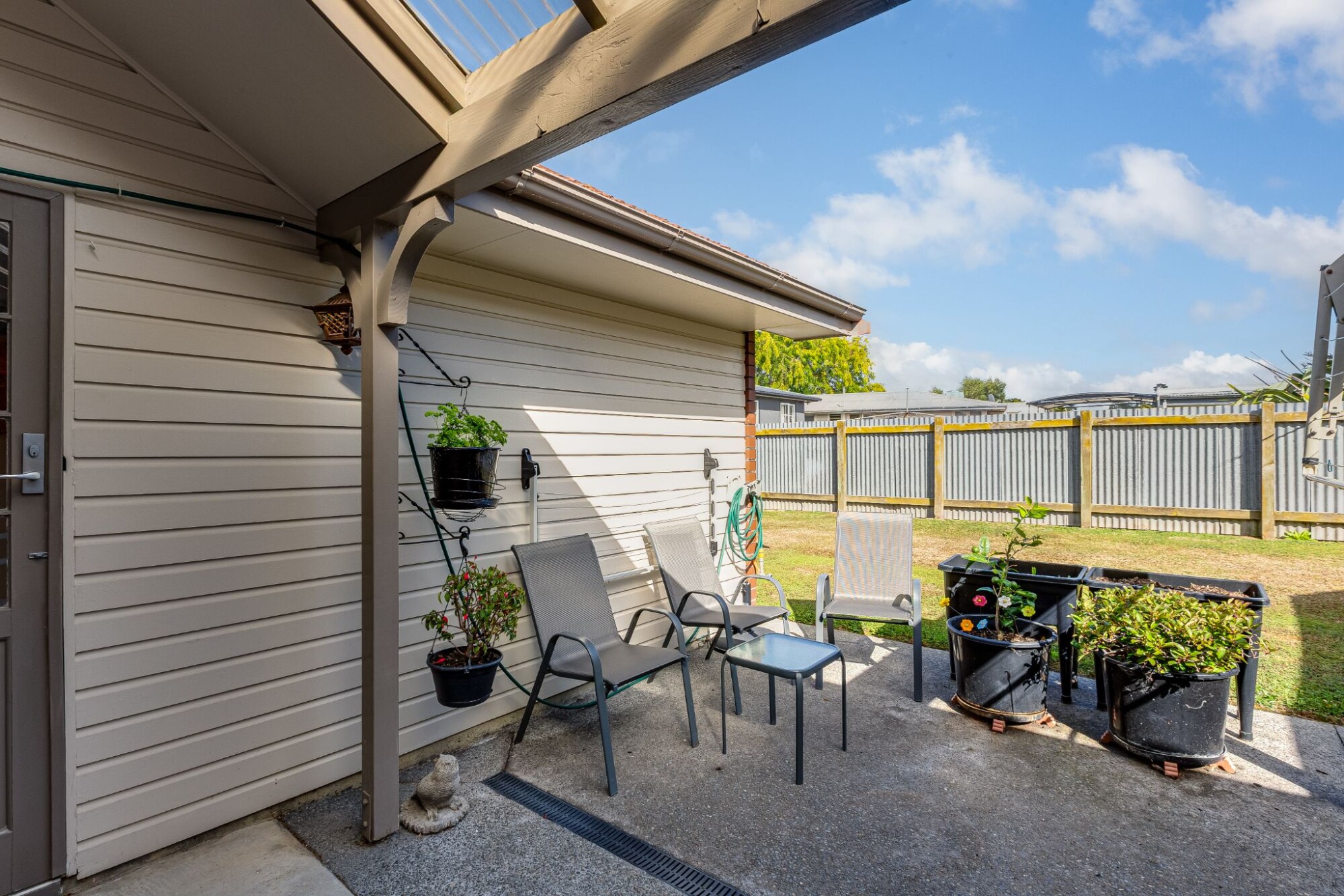 property carousel image 11