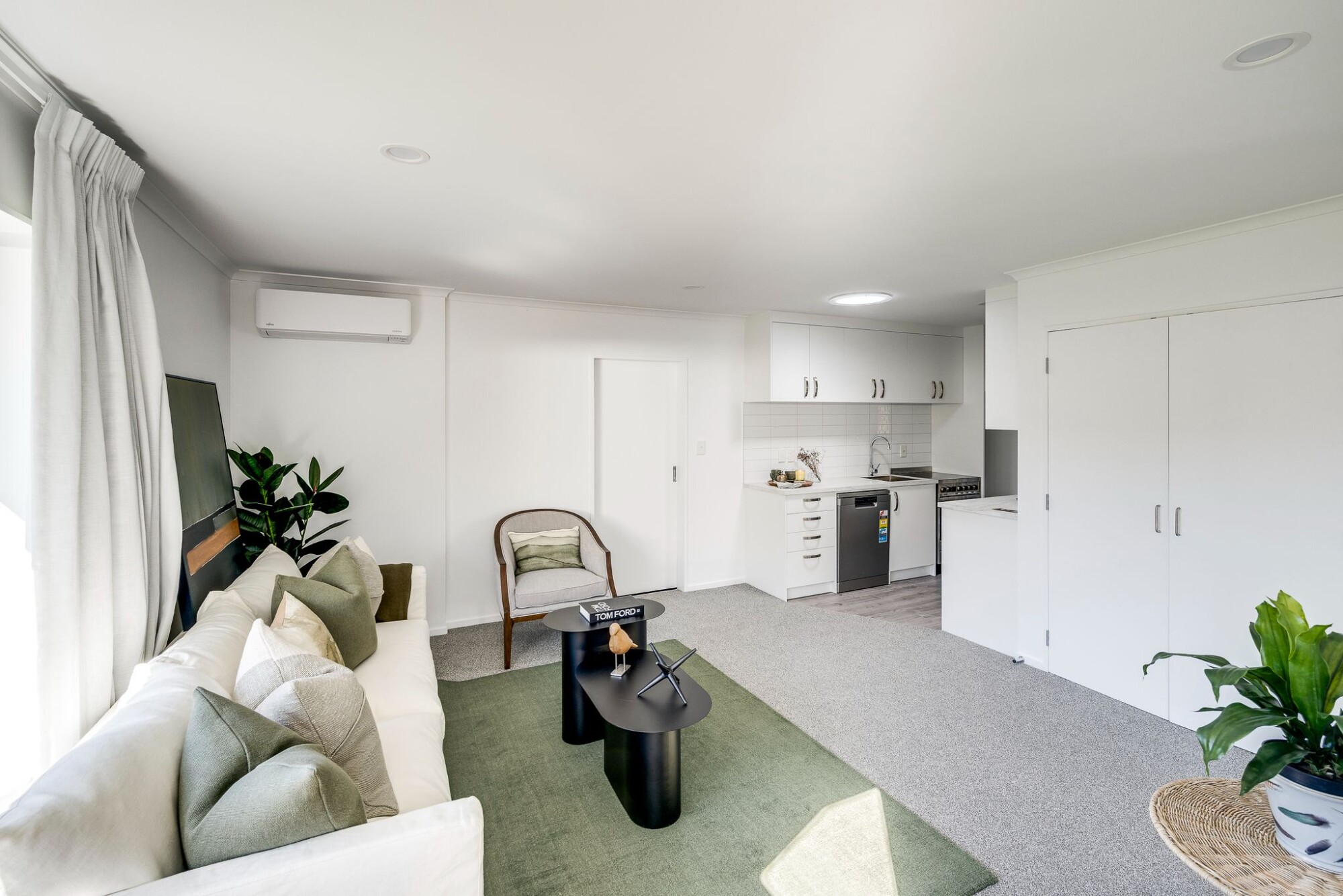 property carousel image 5