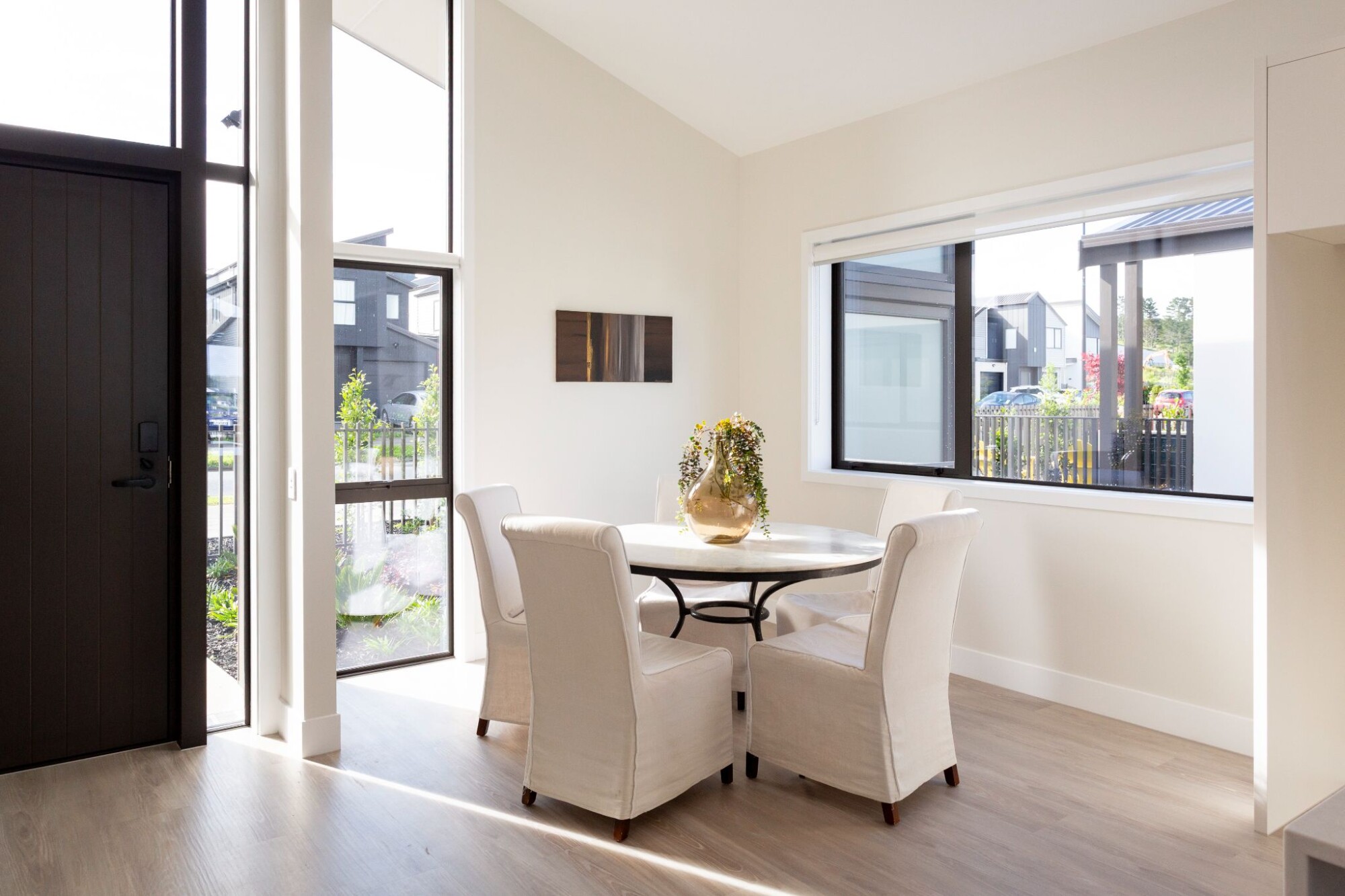 property carousel image 3