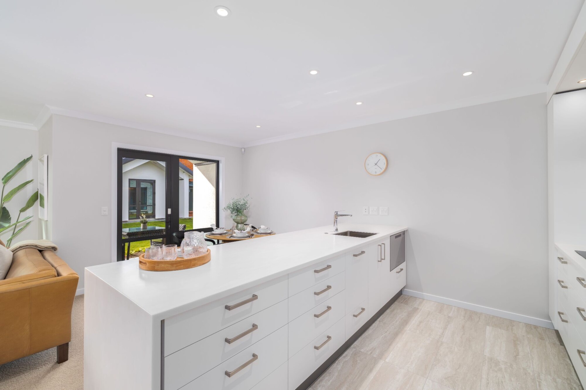 property carousel image 2