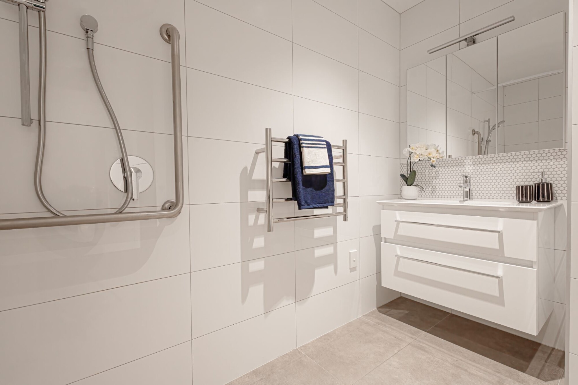 property carousel image 6