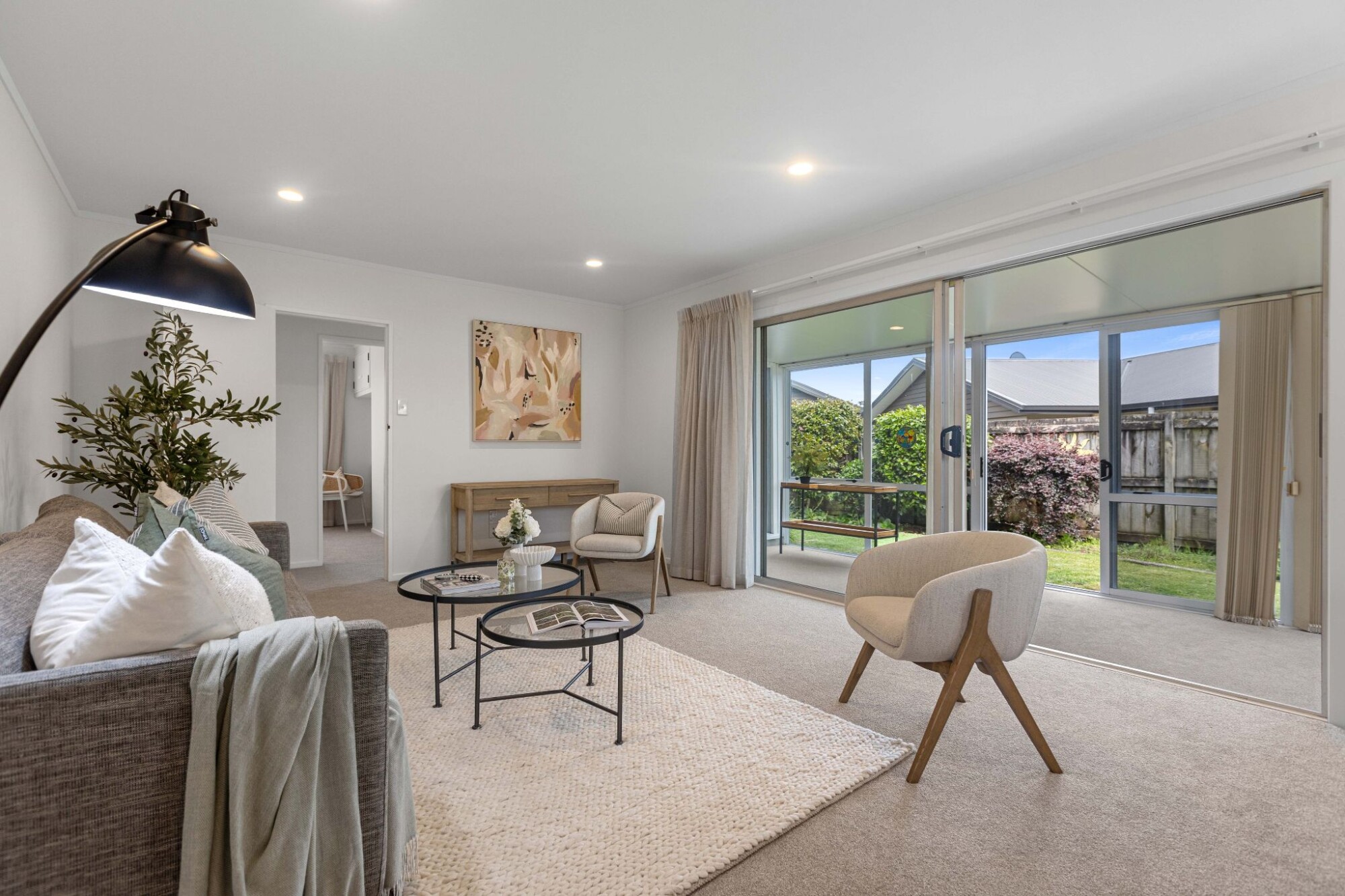 property carousel image 2