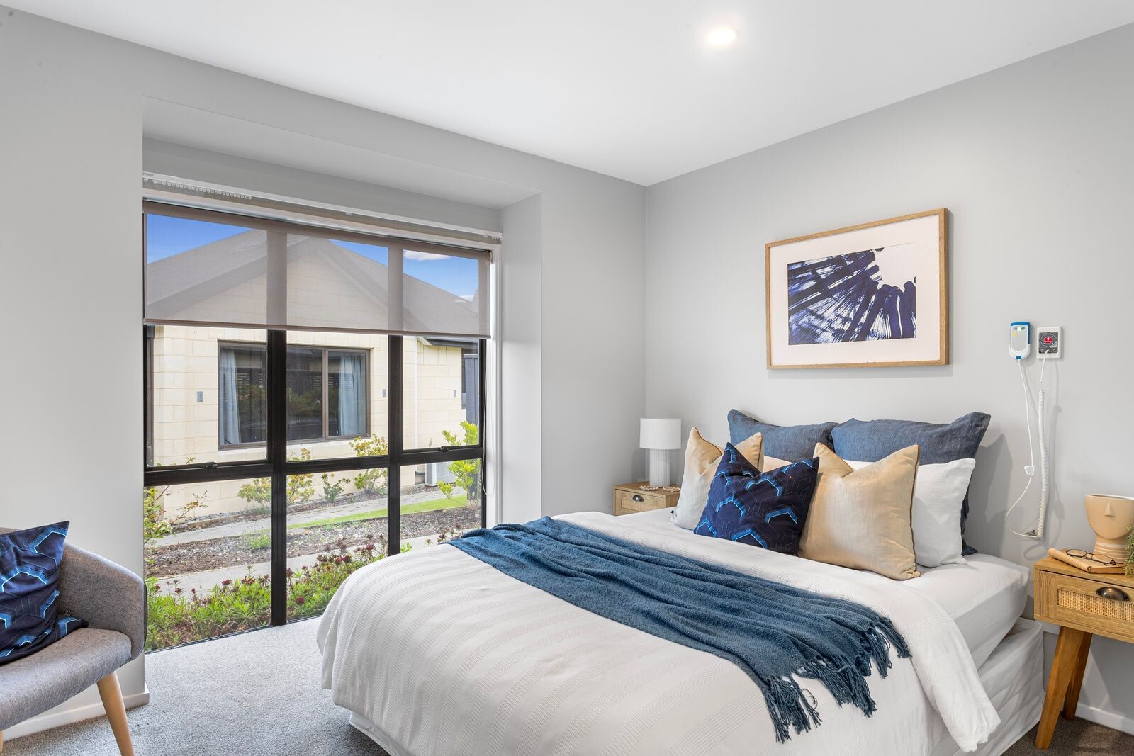 property carousel image 3