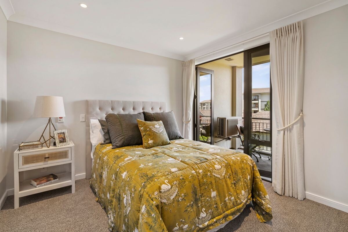 property carousel image 3