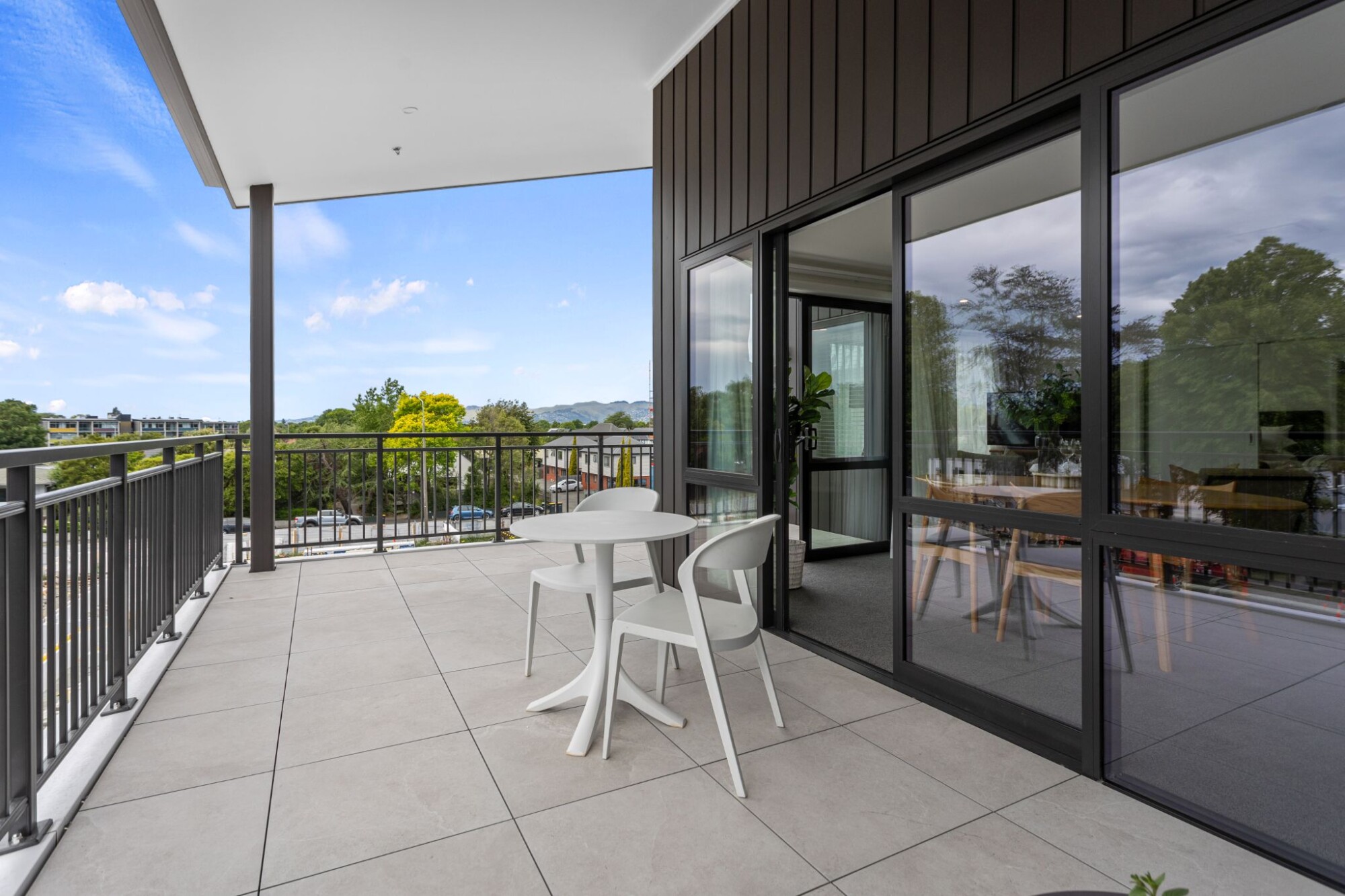 property carousel image 14