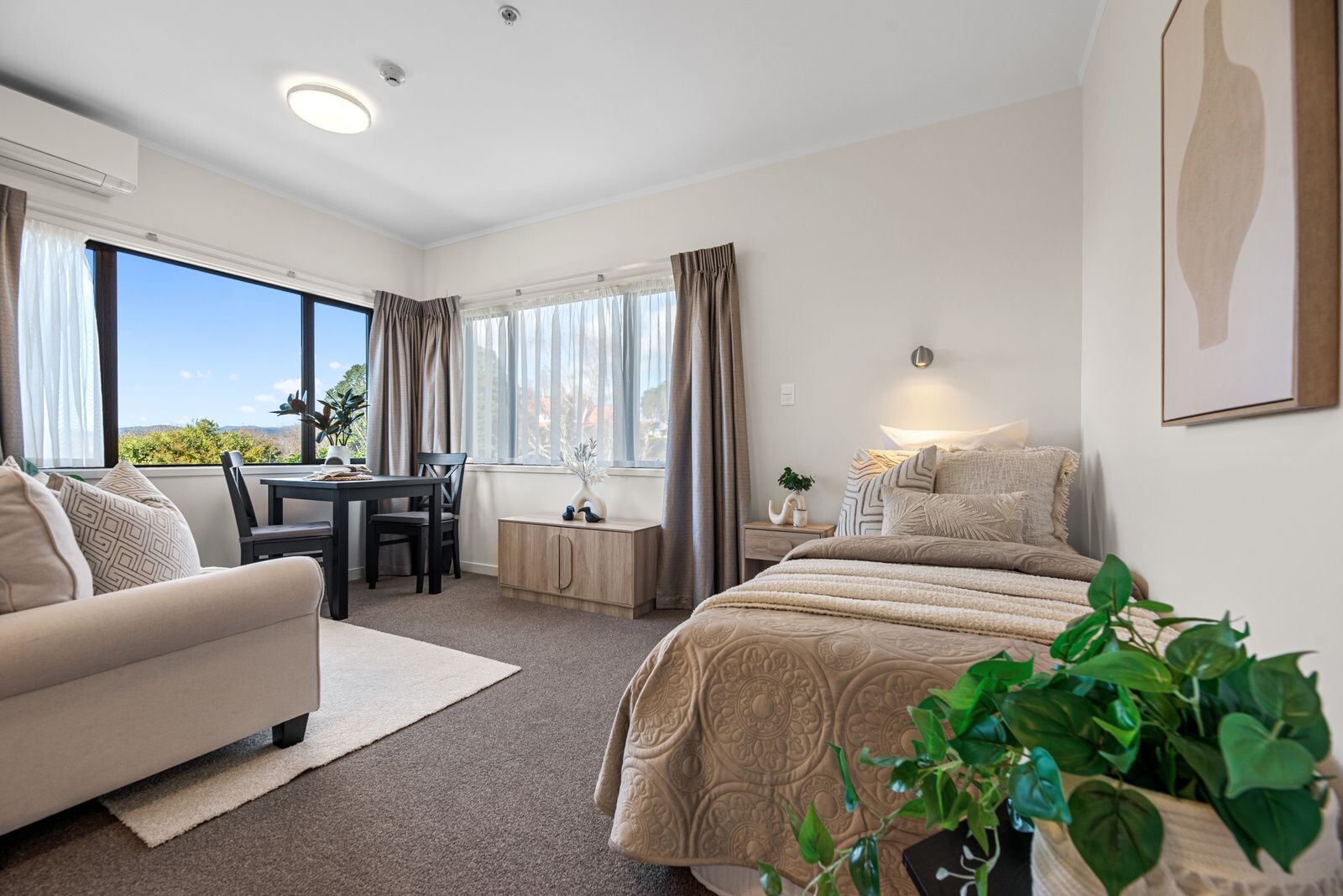 property carousel image 5