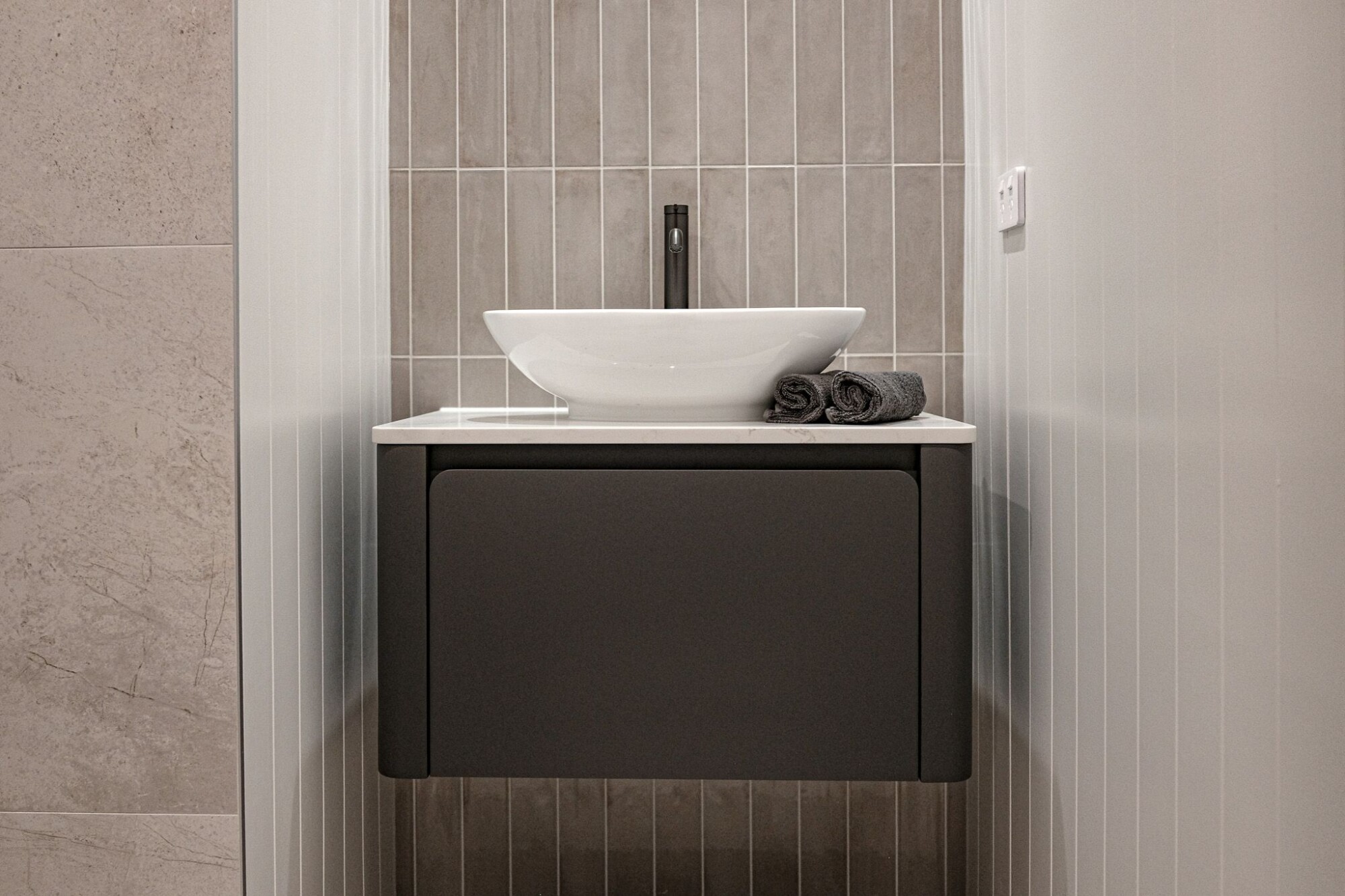 property carousel image 9