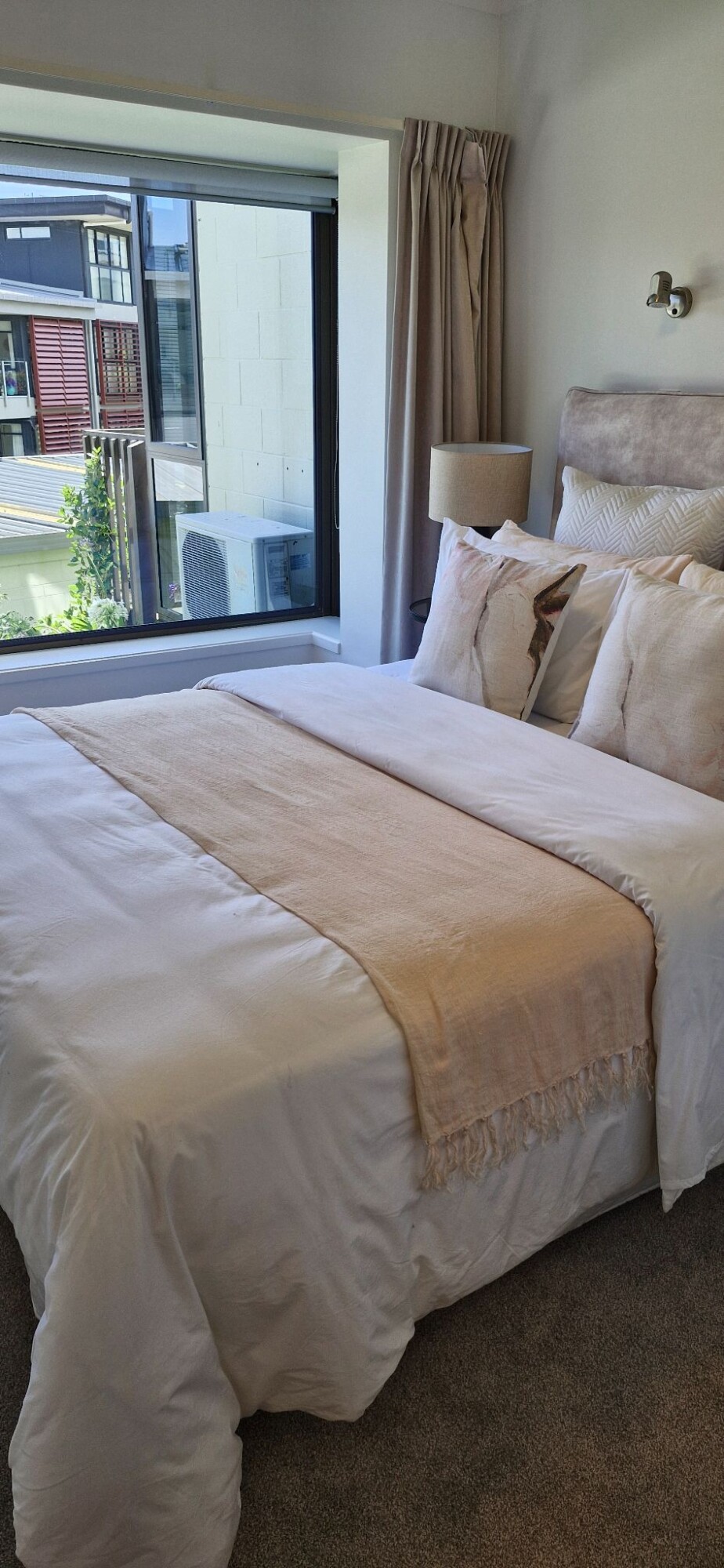 property carousel image 6