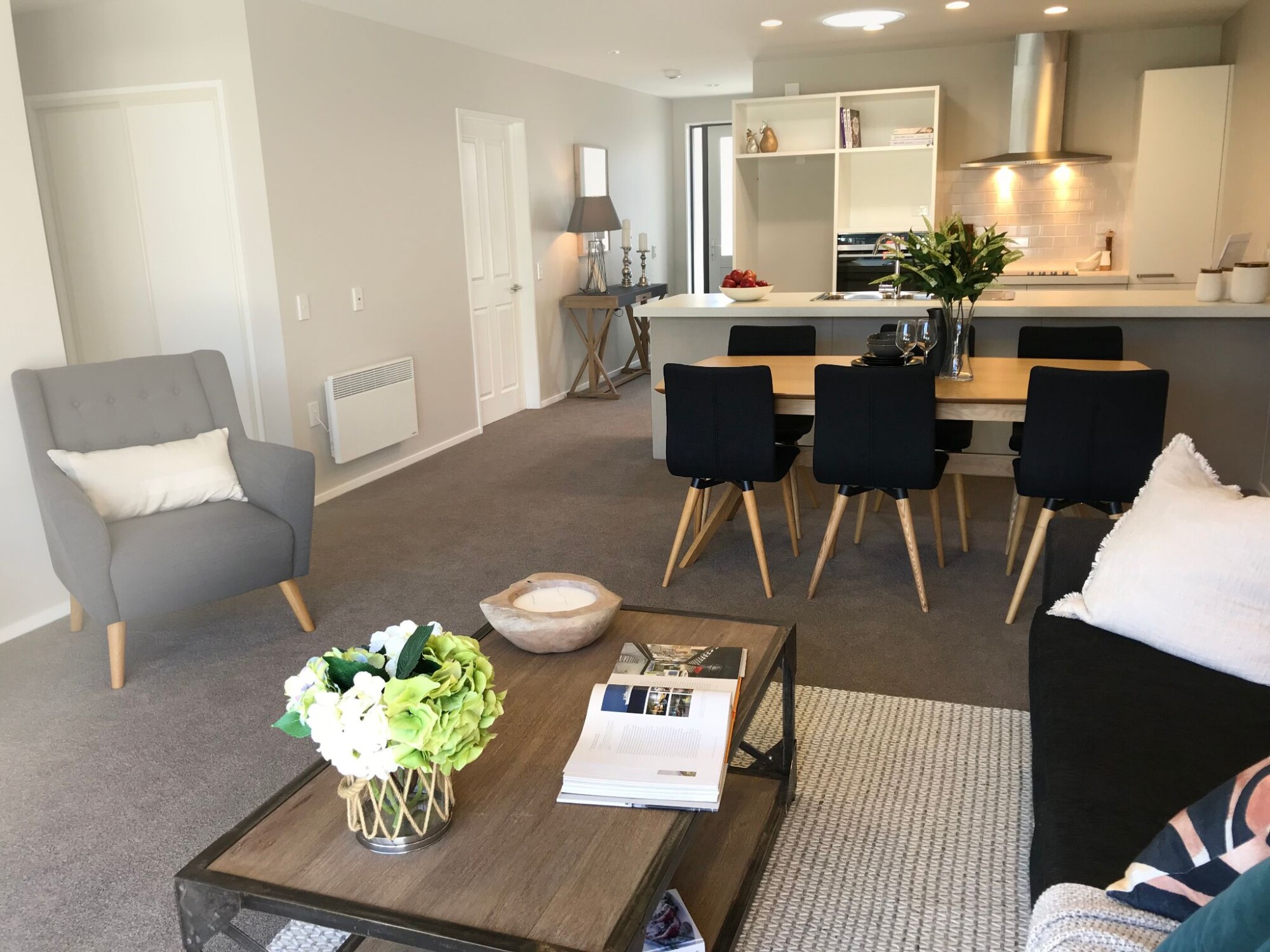 property carousel image 2