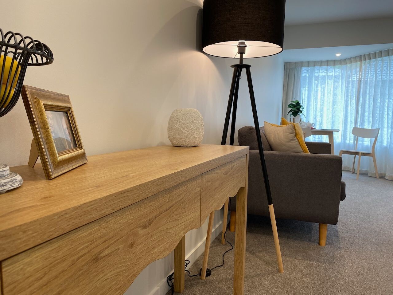 property carousel image 3