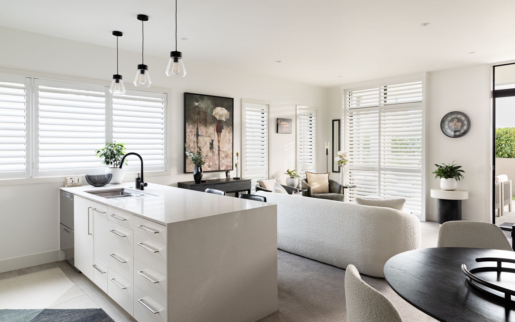 property carousel image 4