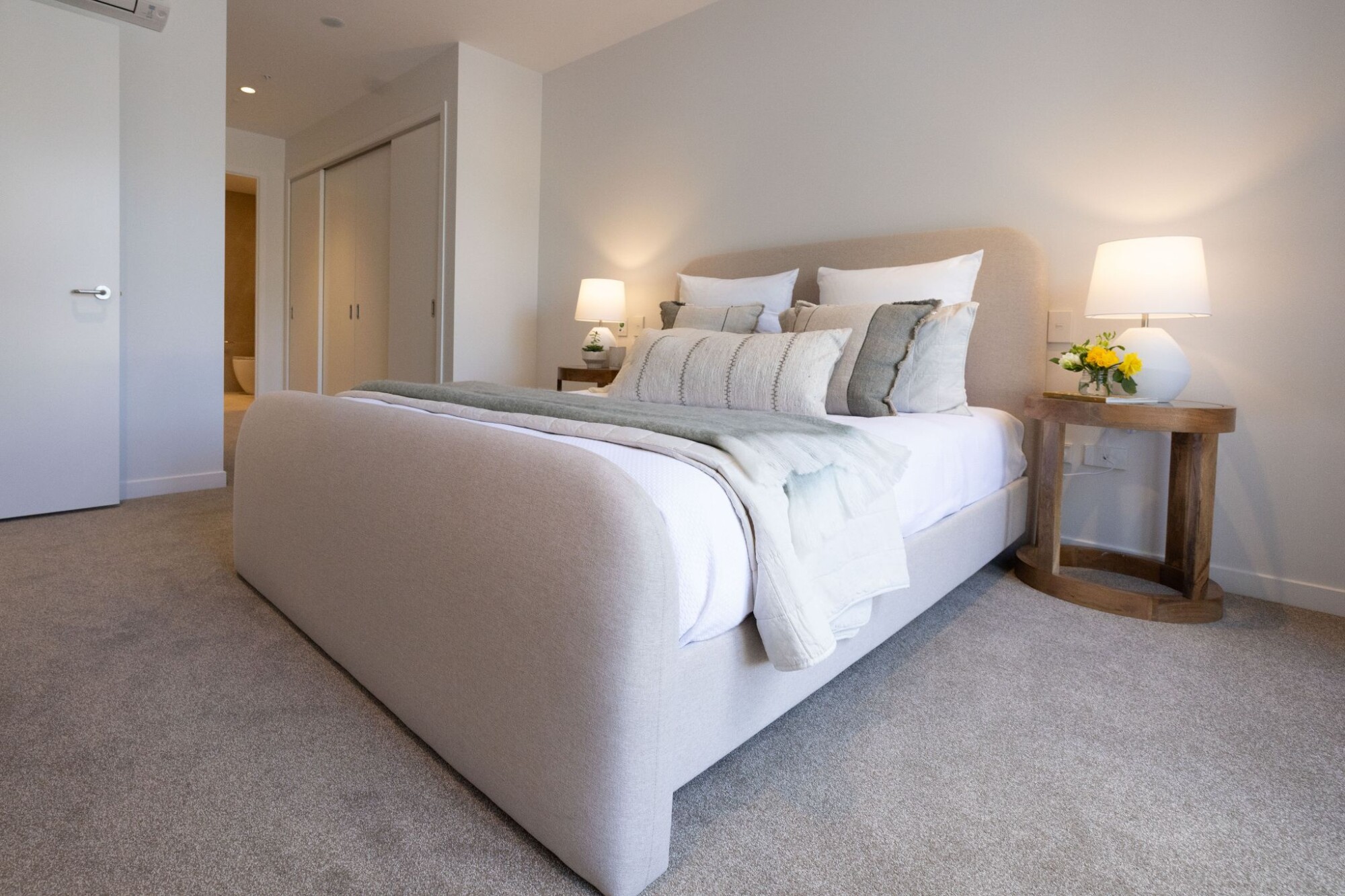 property carousel image 5