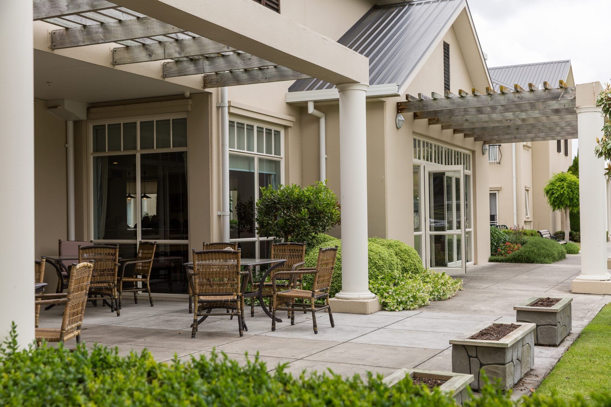 property carousel image 10