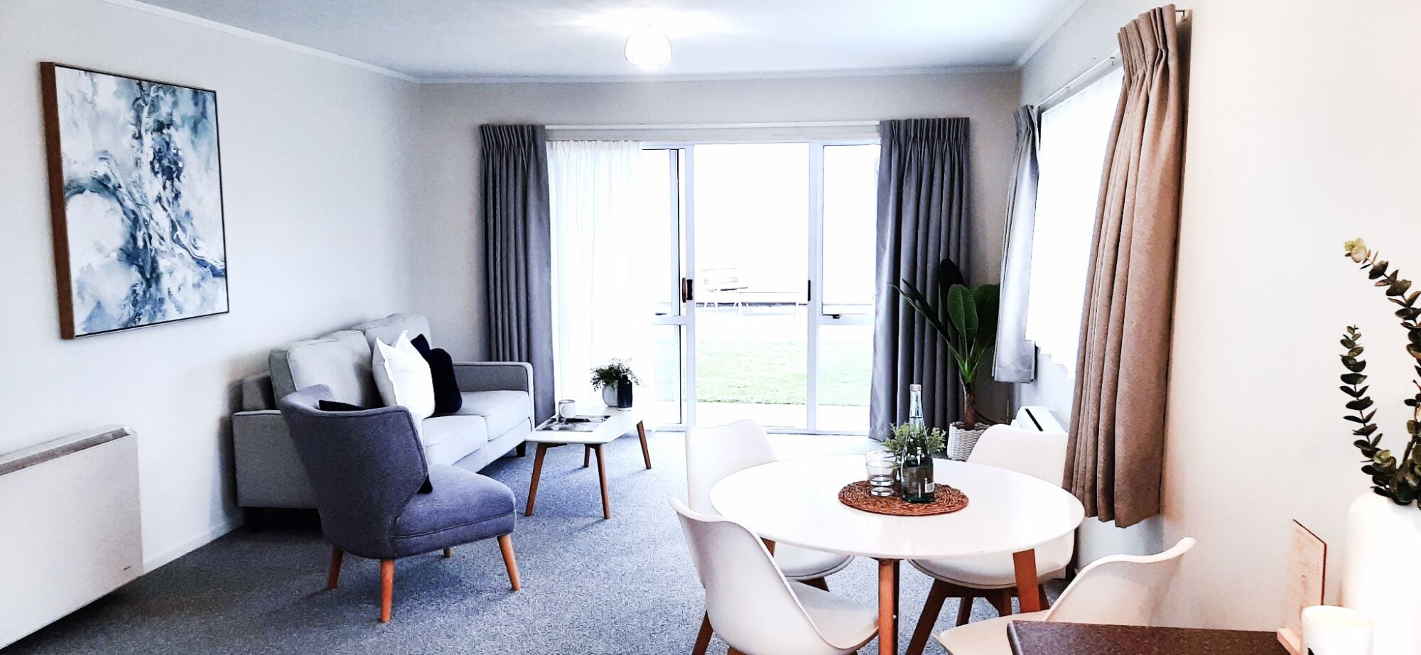 property carousel image 2