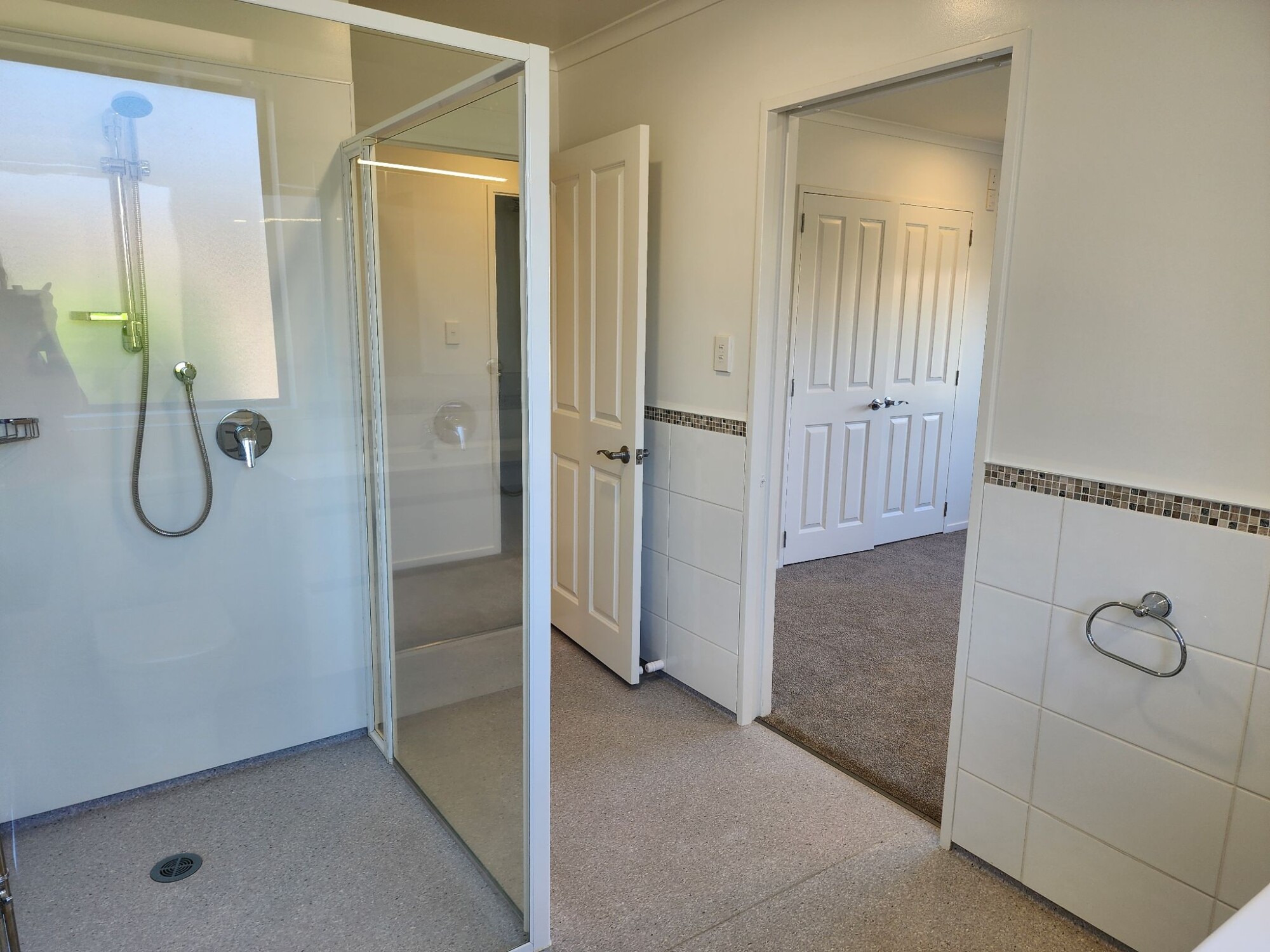 property carousel image 13