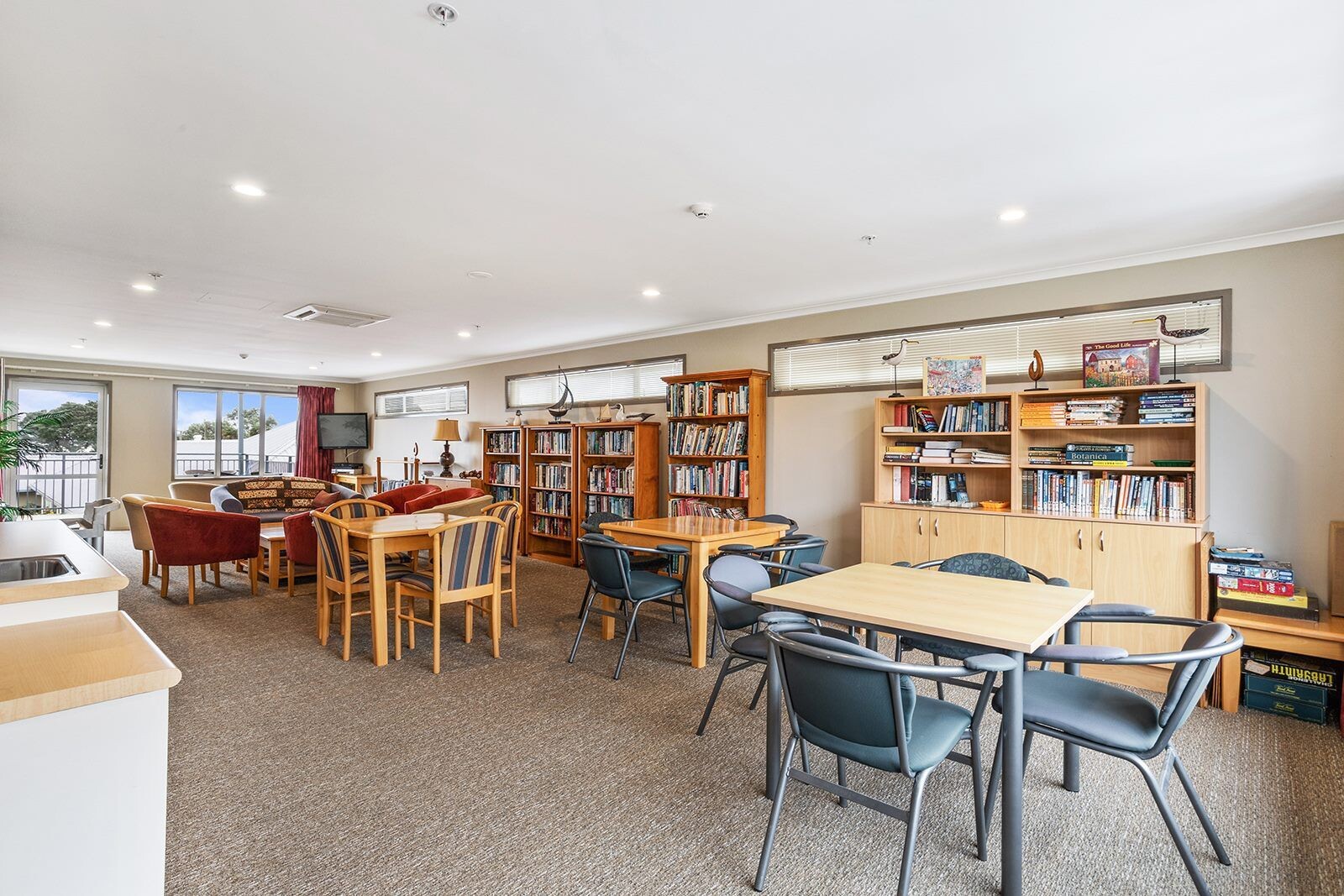 property carousel image 3