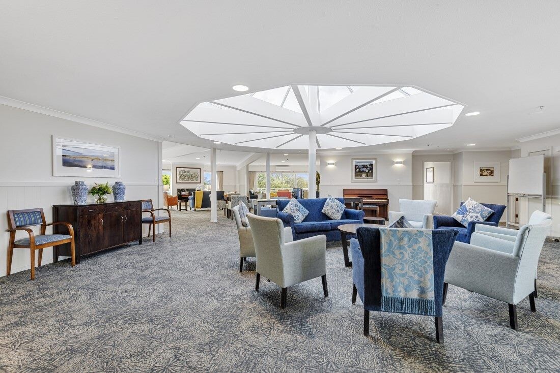 property carousel image 14