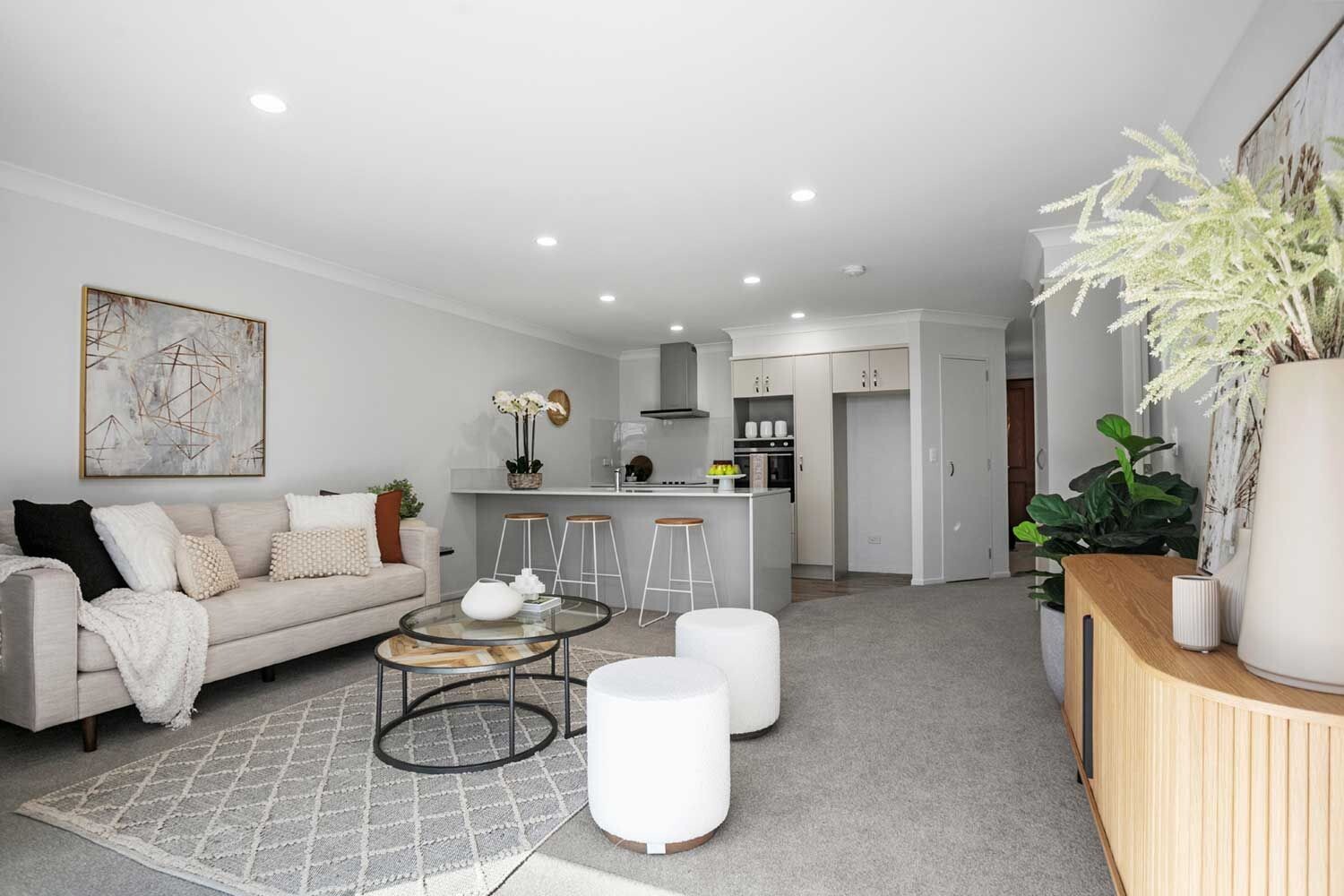 property carousel image 3