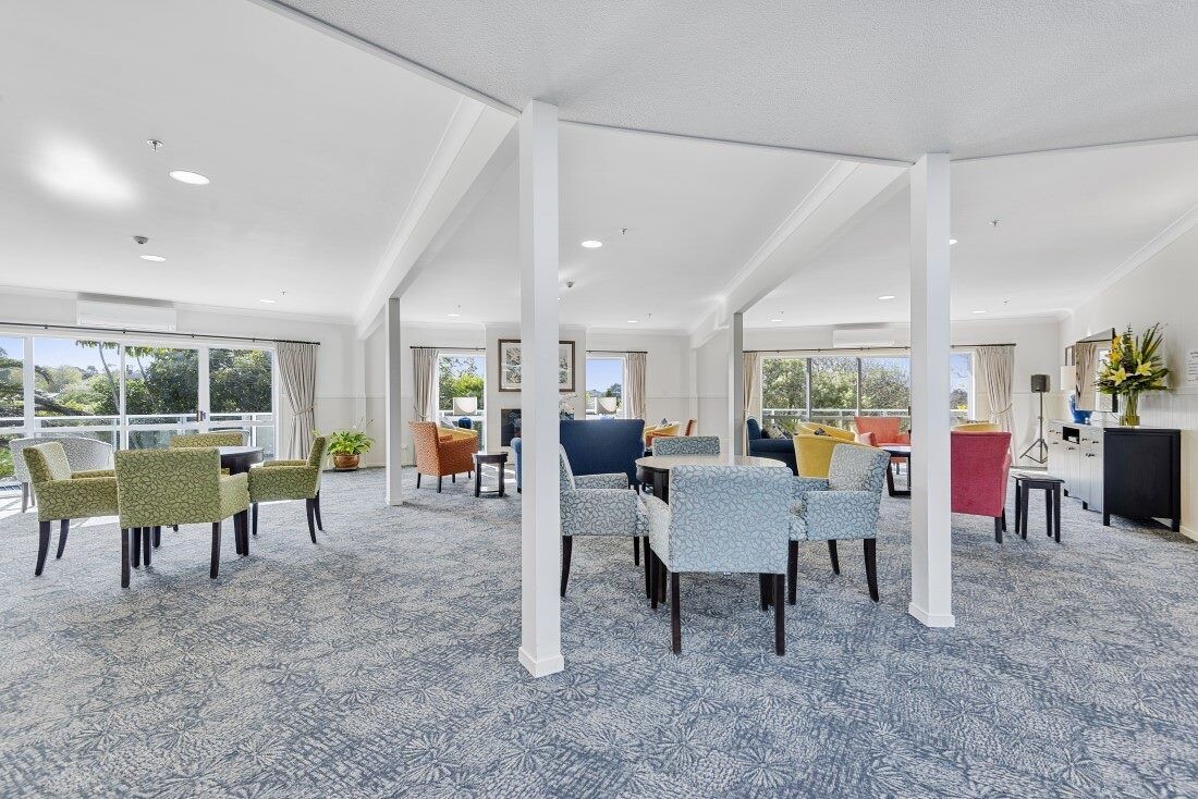 property carousel image 10
