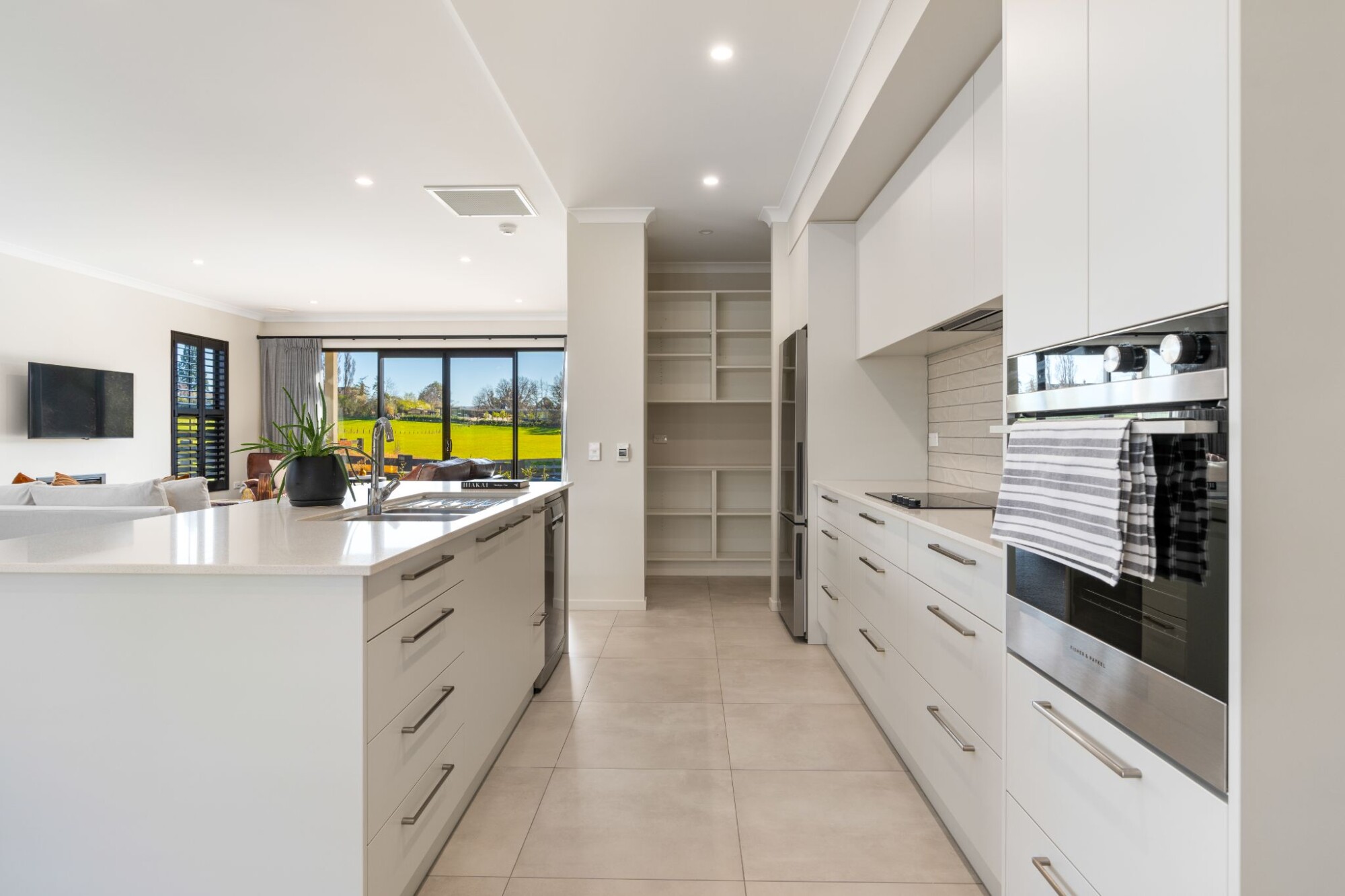 property carousel image 6