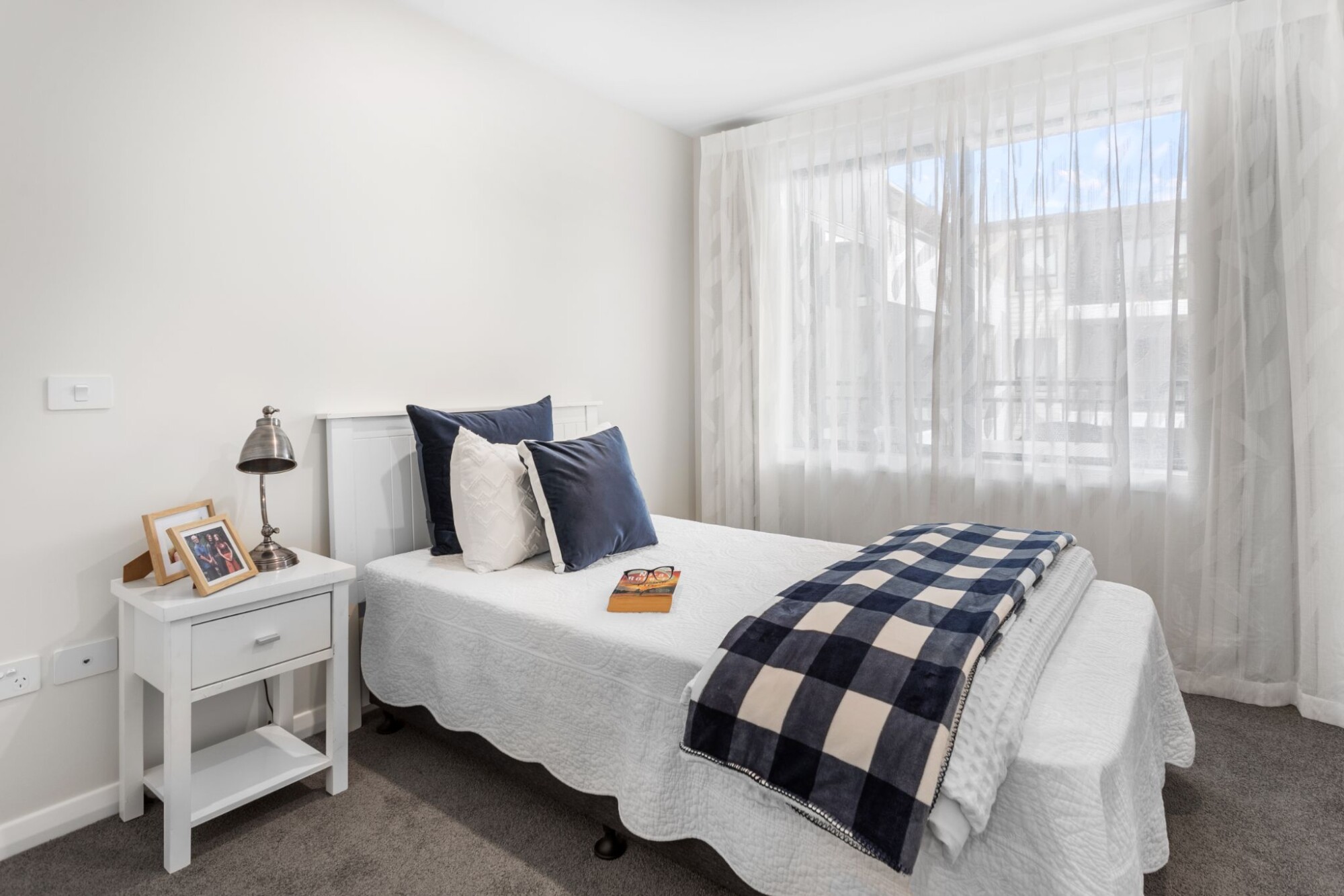 property carousel image 10