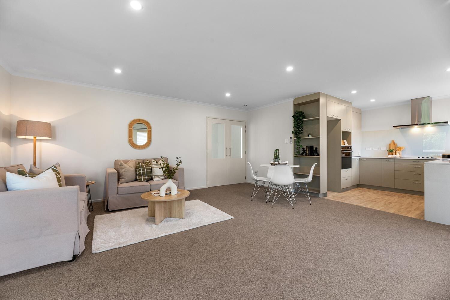 property carousel image 3