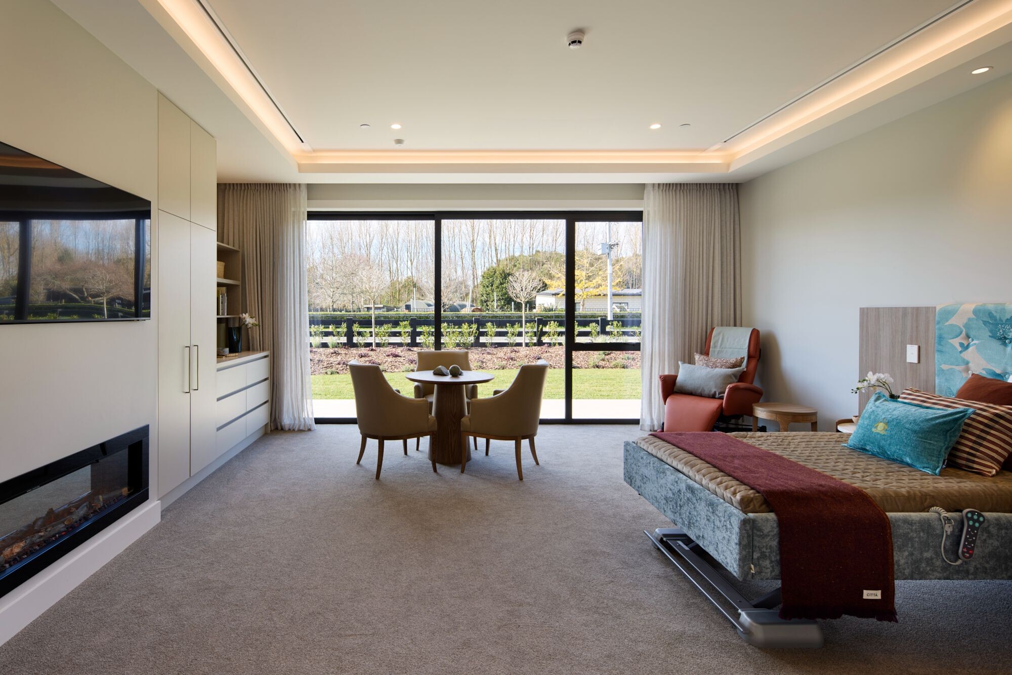 property carousel image 1