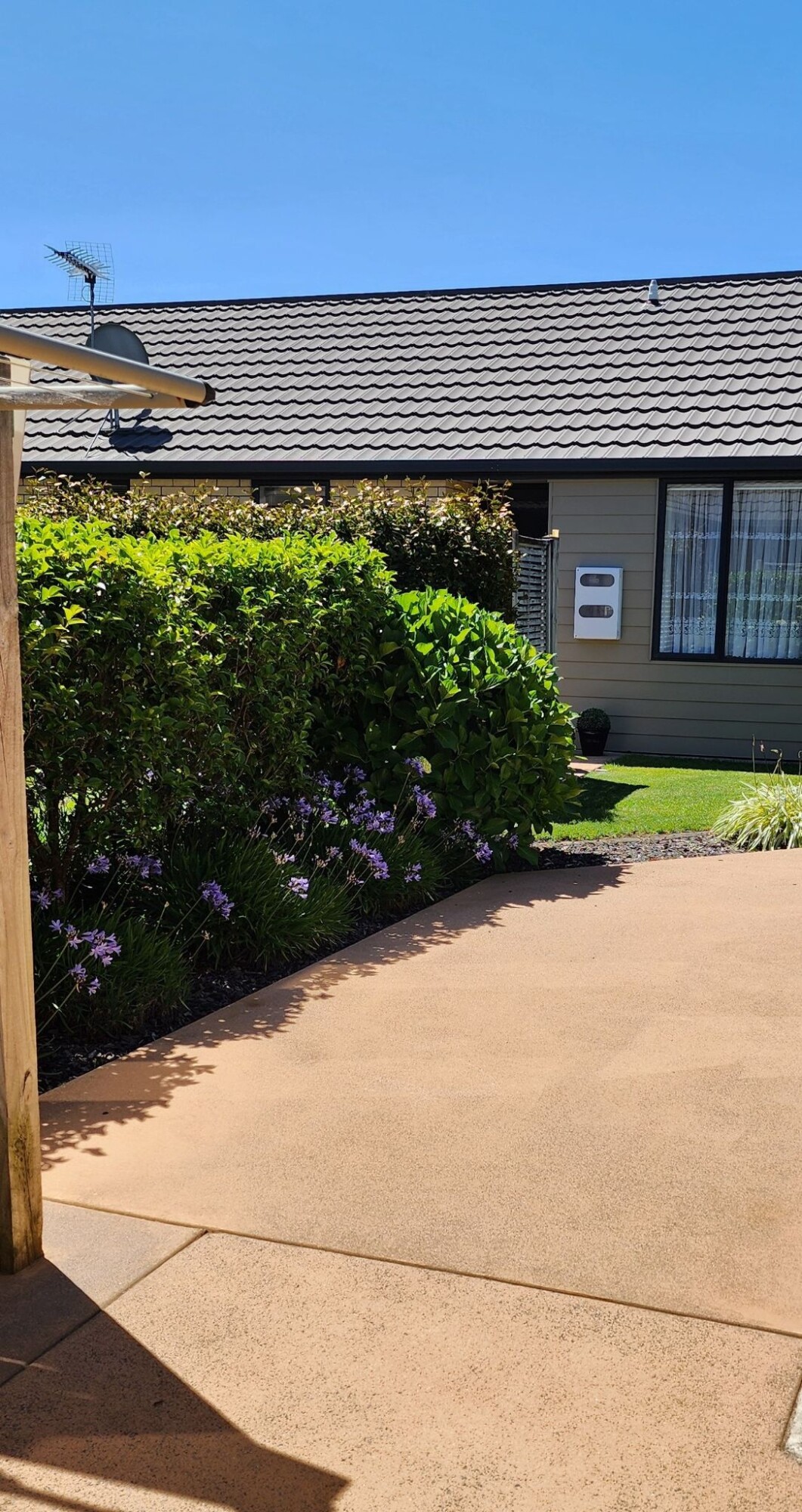 property carousel image 17