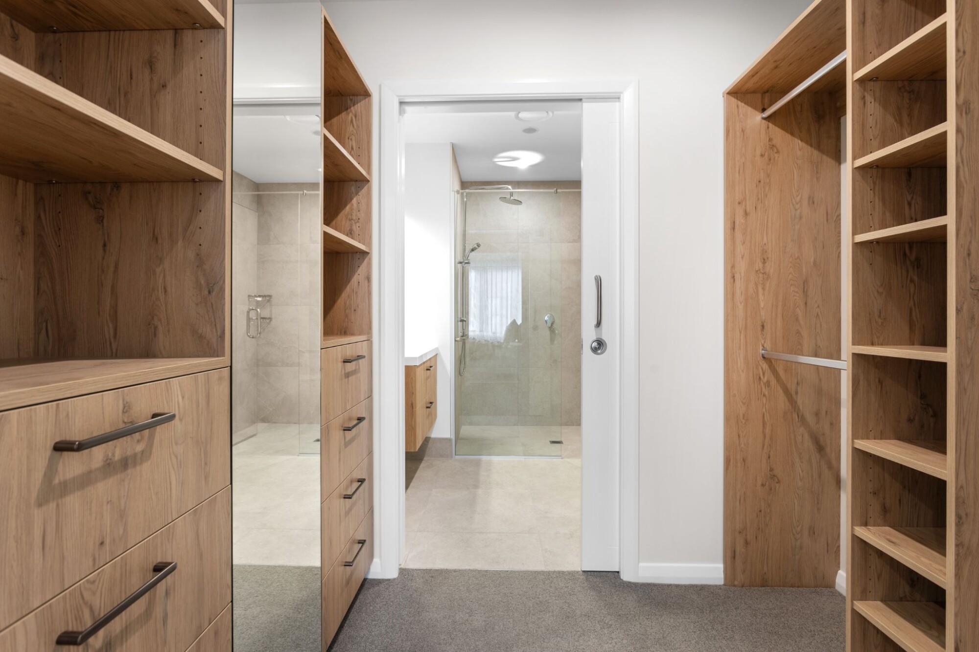 property carousel image 8