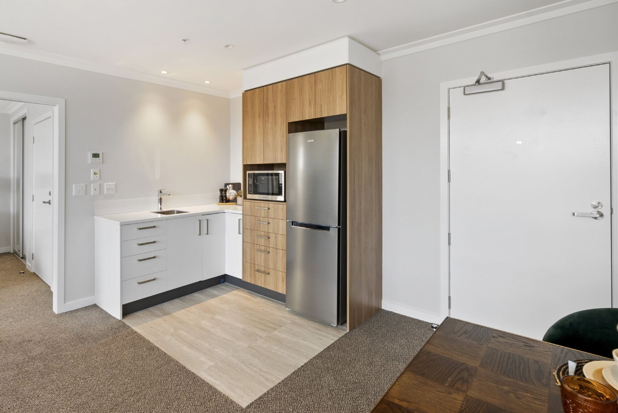 property carousel image 2